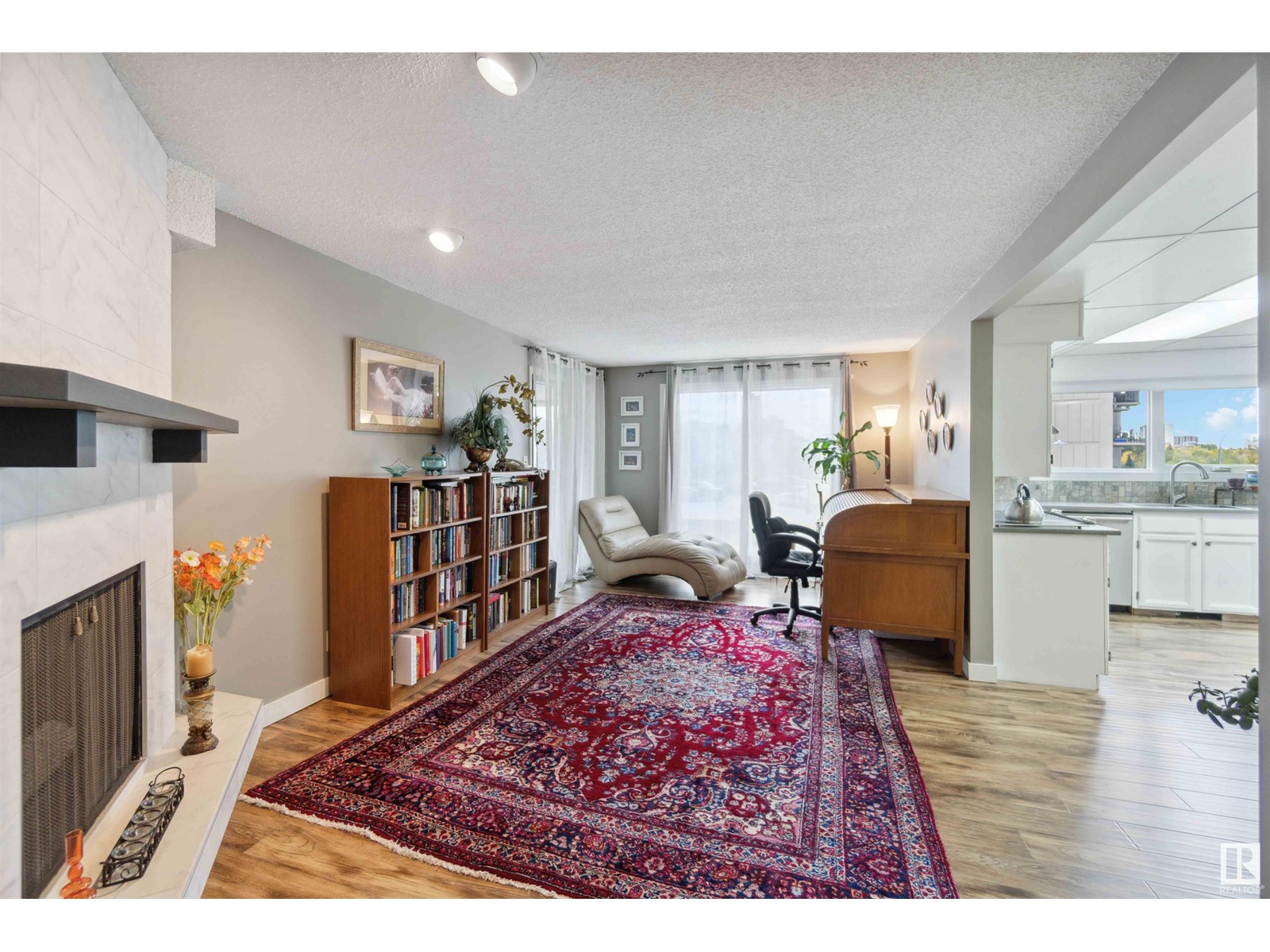 Property at #305 8707 107 ST NW image 1