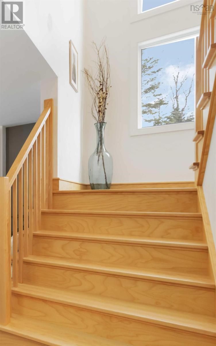 719 Sandwick Drive, Hammonds Plains, Nova Scotia  B4B 0H3 - Photo 11 - 202500986
