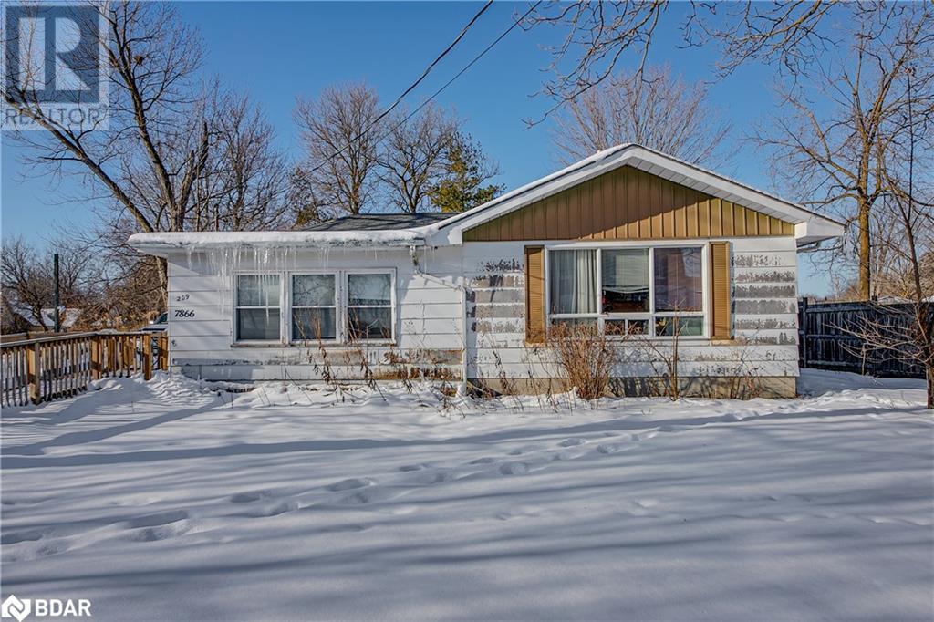 7866 Yonge Street, Innisfil, Ontario  L9S 1L4 - Photo 1 - 40692233
