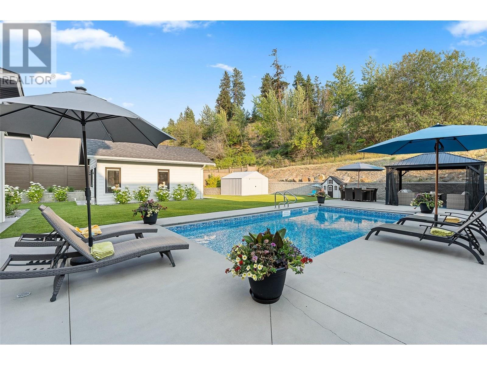 415 Hawk Hill Drive, Kelowna, British Columbia  V1W 0B1 - Photo 42 - 10333201