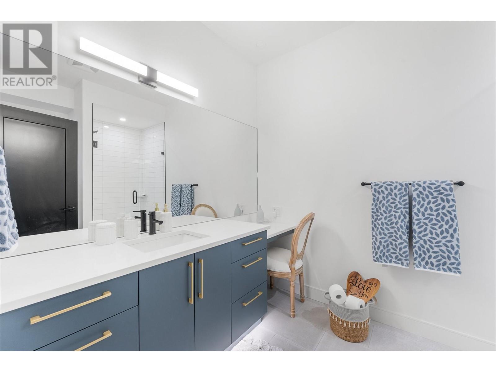 415 Hawk Hill Drive, Kelowna, British Columbia  V1W 0B1 - Photo 36 - 10333201