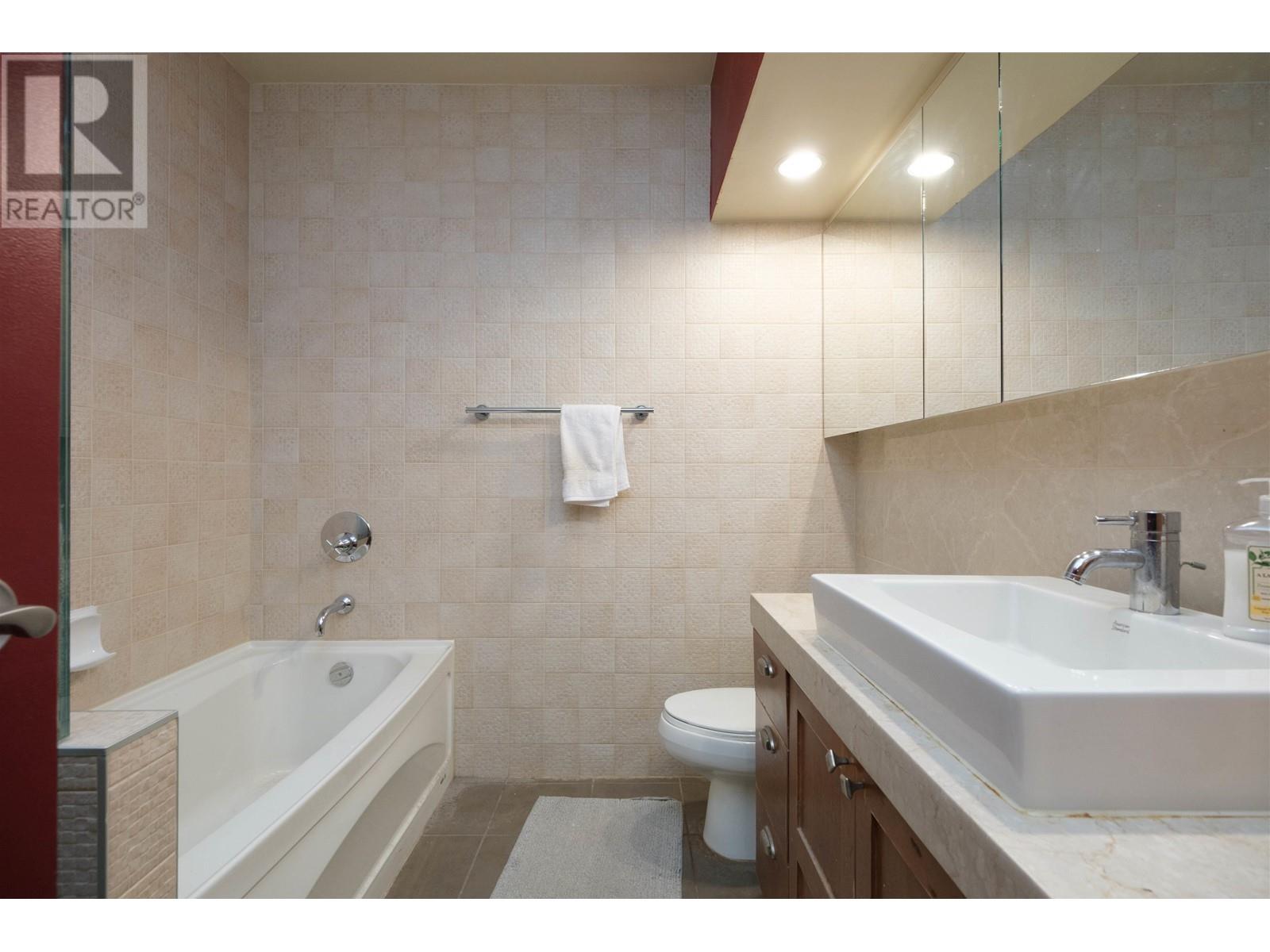 1307 1333 W Georgia Street, Vancouver, British Columbia  V6E 4V3 - Photo 15 - R2959706