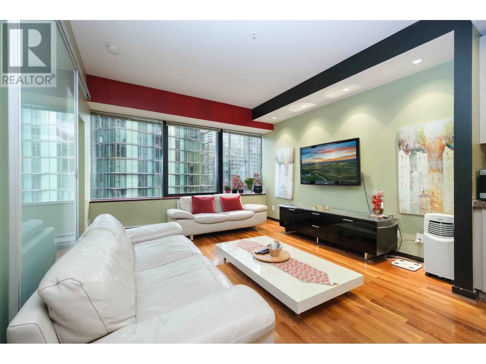 1307 1333 W Georgia Street, Vancouver, British Columbia  V6E 4V3 - Photo 2 - R2959706