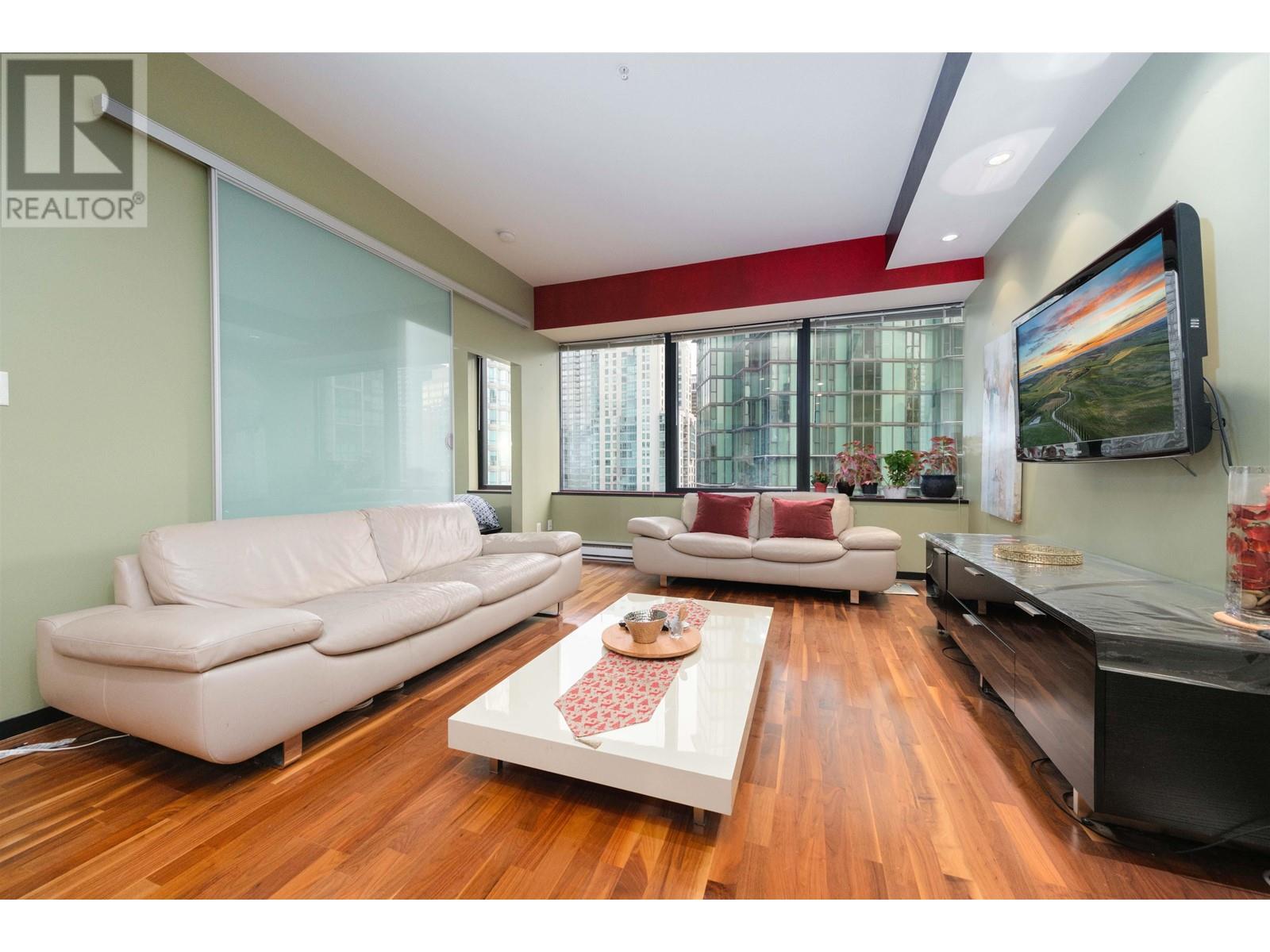 1307 1333 W Georgia Street, Vancouver, British Columbia  V6E 4V3 - Photo 3 - R2959706