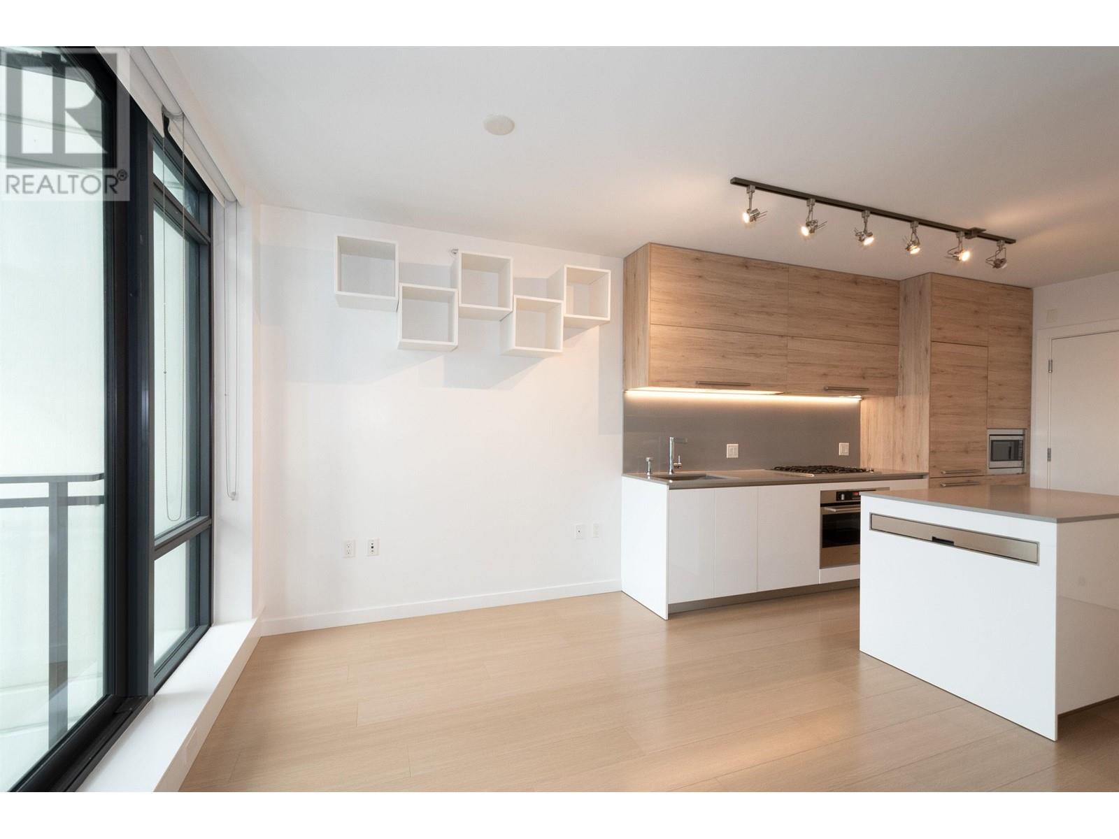 Listing Picture 8 of 22 : 1907 2378 ALPHA AVENUE, Burnaby / 本拿比 - 魯藝地產 Yvonne Lu Group - MLS Medallion Club Member