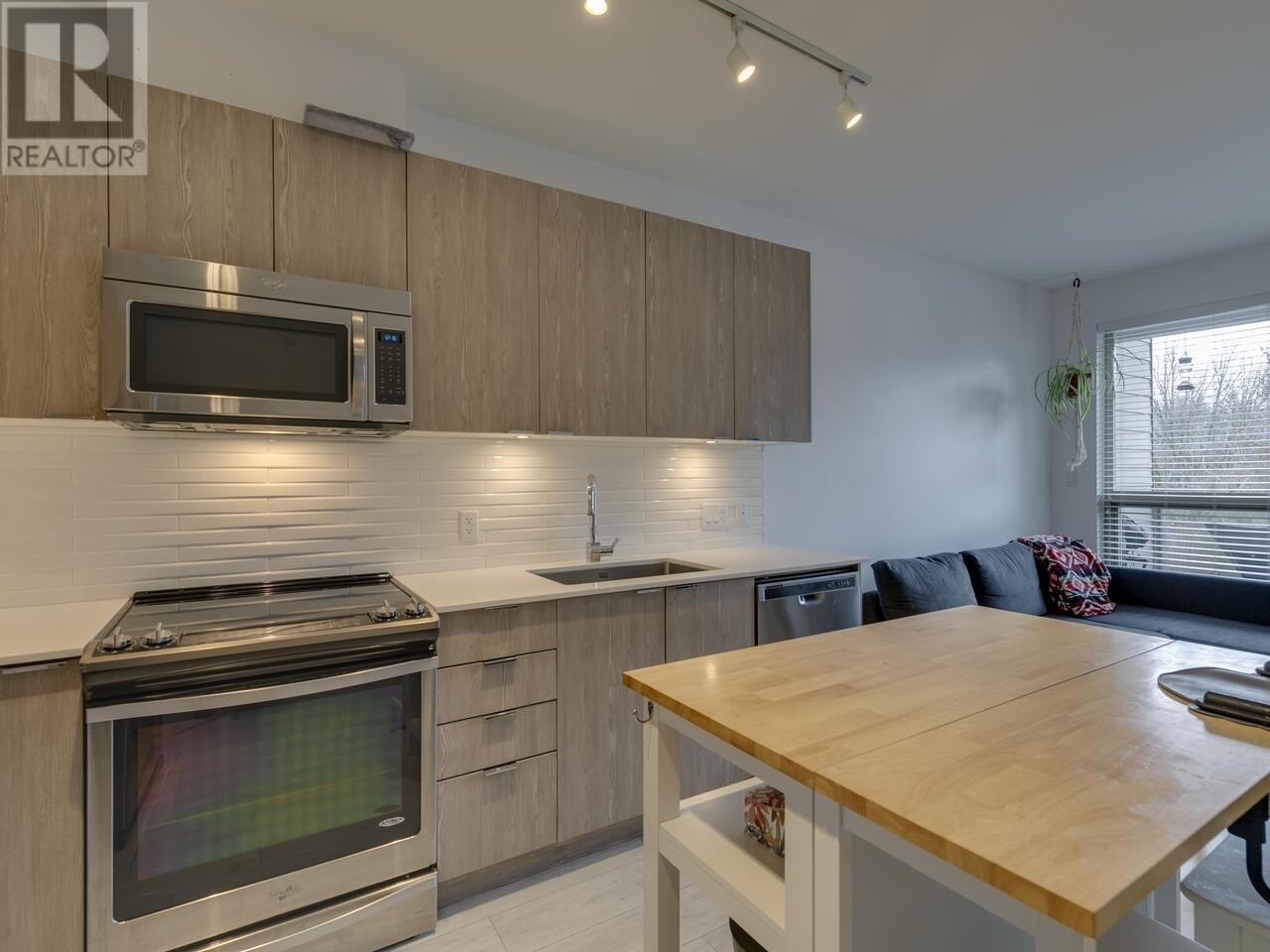 408 1150 Bailey Street, Squamish, British Columbia  V8B 0R4 - Photo 3 - R2959150