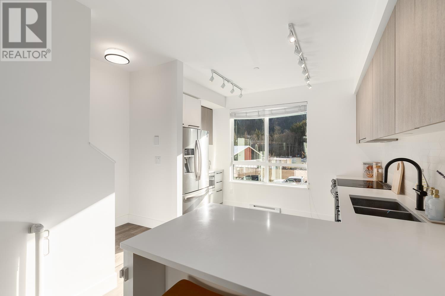 1322 Halyard Place, Squamish, British Columbia  V8B 2A1 - Photo 11 - R2959524