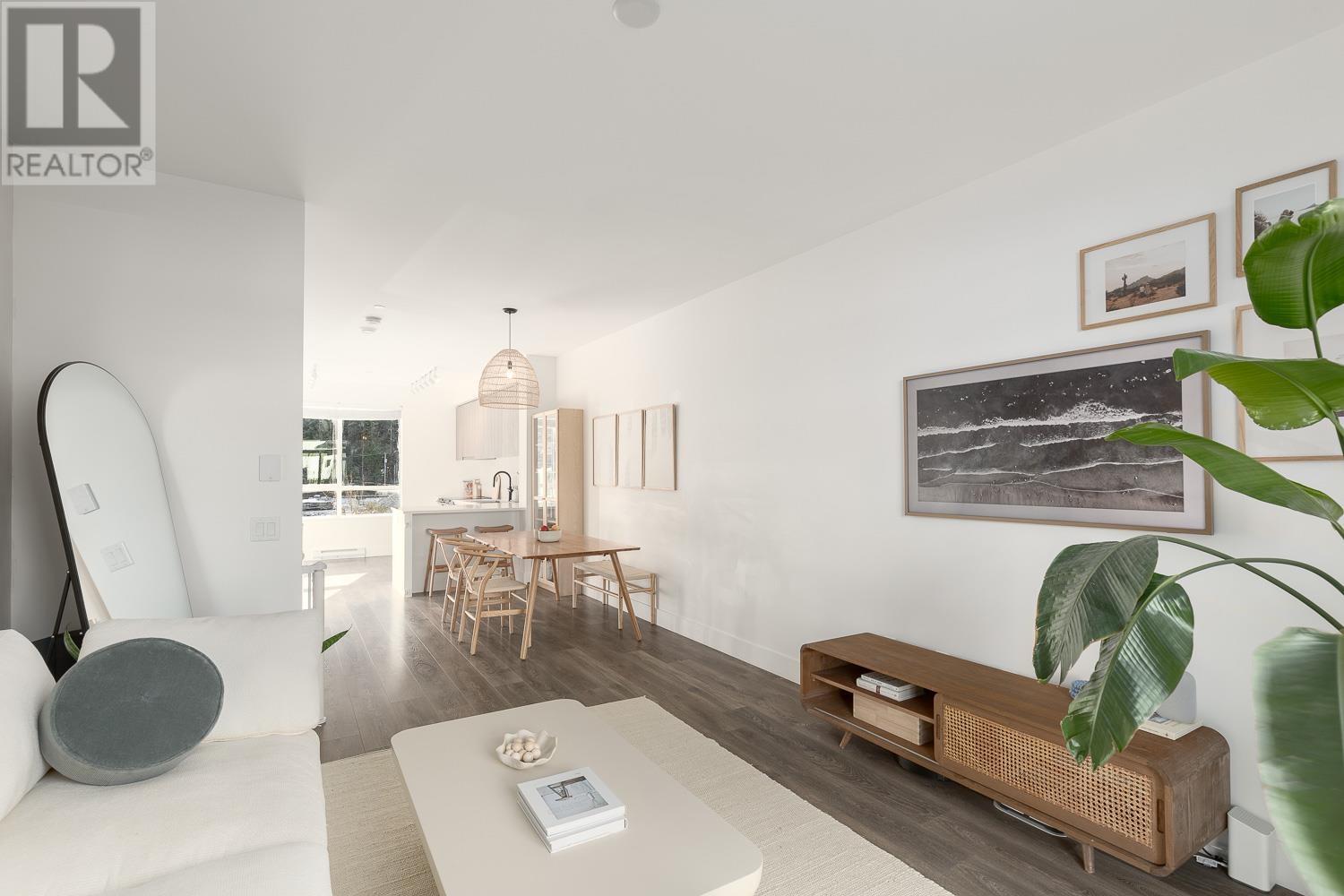 1322 Halyard Place, Squamish, British Columbia  V8B 2A1 - Photo 4 - R2959524