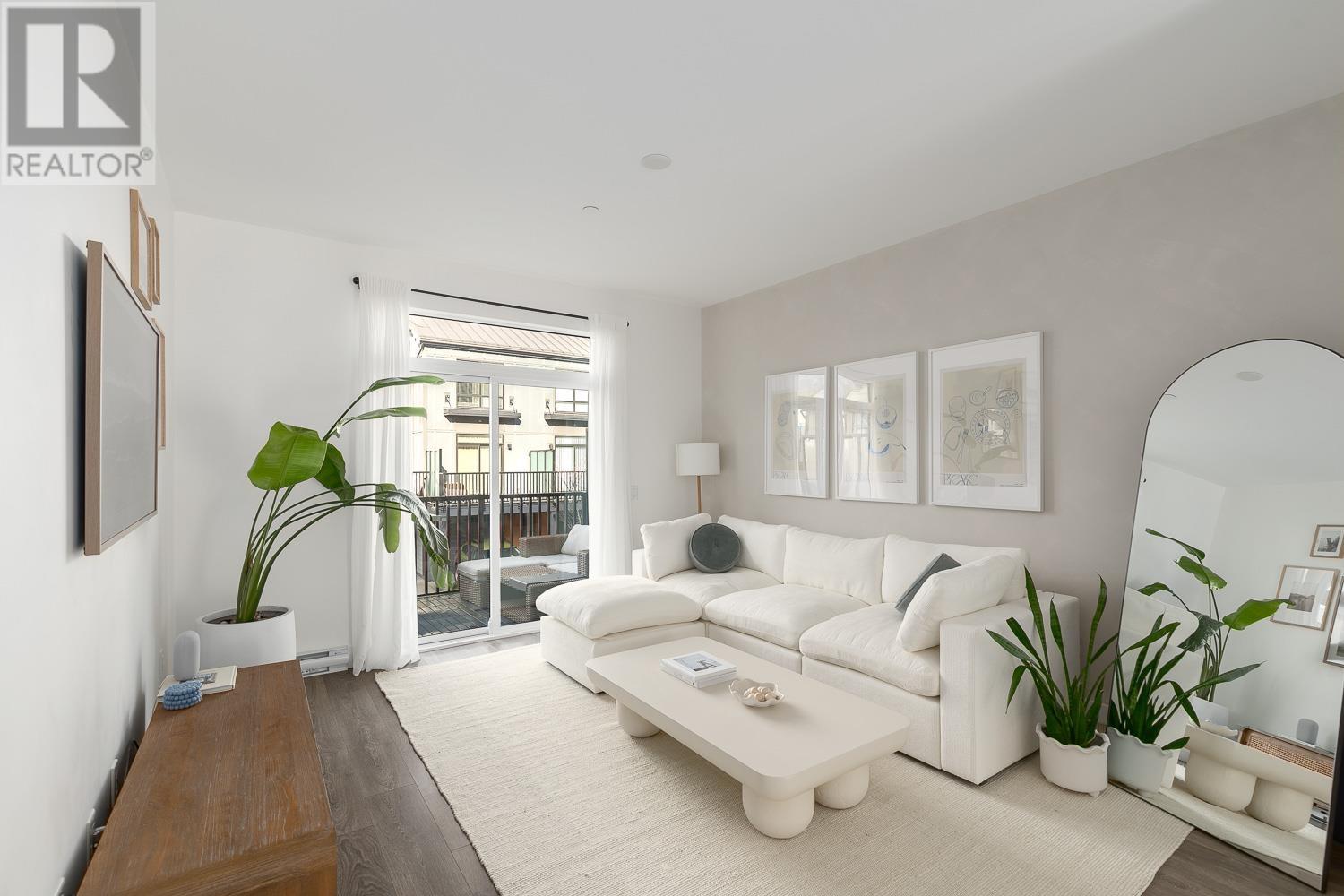 1322 Halyard Place, Squamish, British Columbia  V8B 2A1 - Photo 1 - R2959524