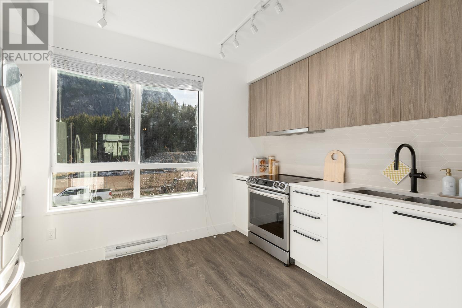 1322 Halyard Place, Squamish, British Columbia  V8B 2A1 - Photo 12 - R2959524