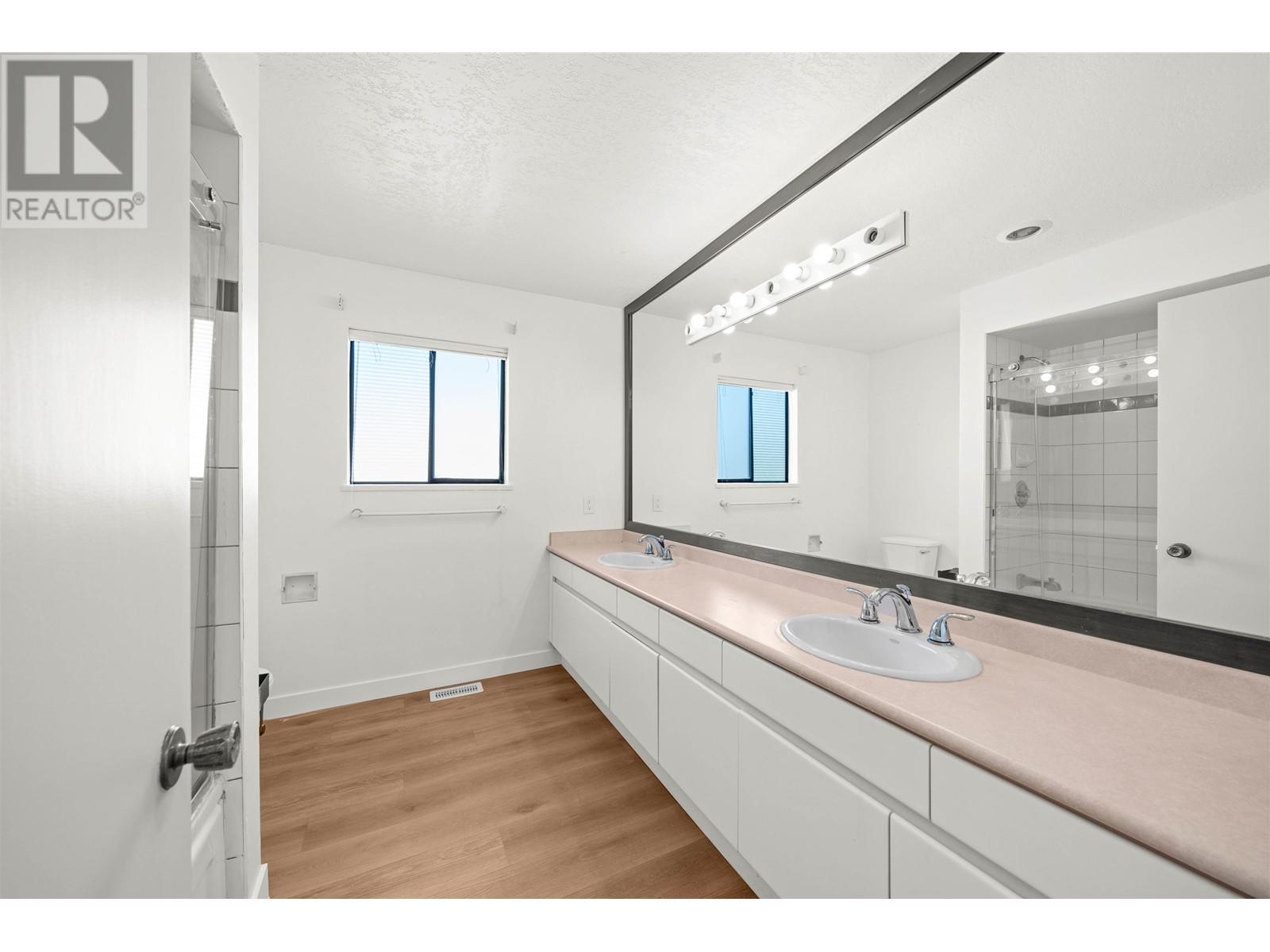 10560 Seahaven Drive, Richmond, British Columbia  V7A 4C9 - Photo 10 - R2959728