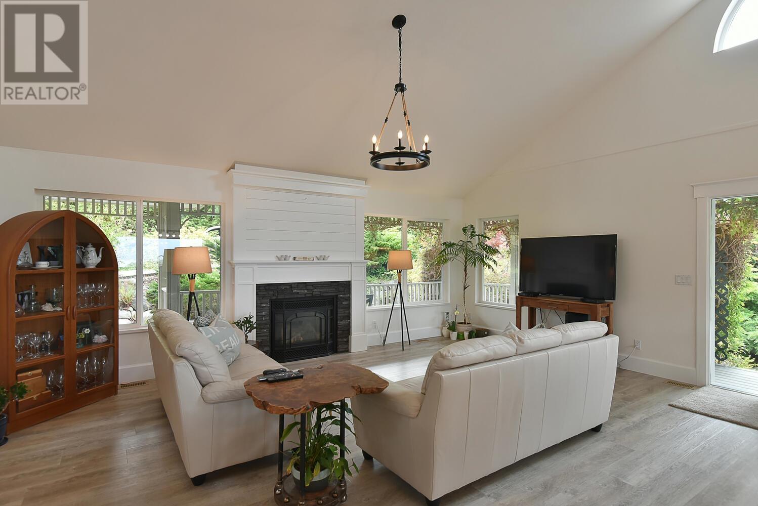 6352 Sandpiper Road, Sechelt, British Columbia  V7Z 0L1 - Photo 6 - R2959732