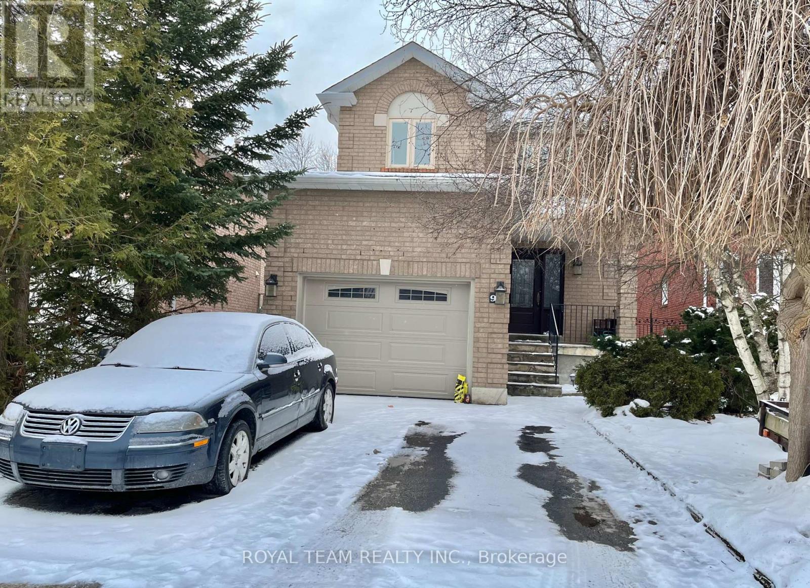 9 SPRINGER DRIVE, richmond hill (westbrook), Ontario