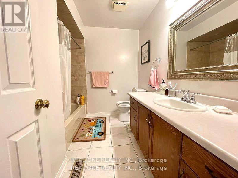 Unit 1 - 1235 Blackburn Drive, Oakville, Ontario  L6M 2W5 - Photo 3 - W11938465