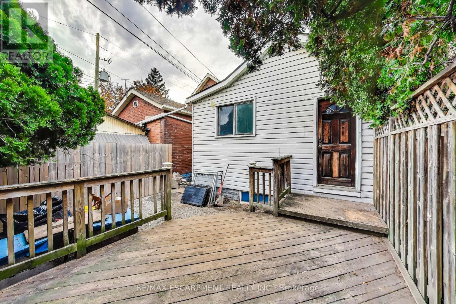 208 East Avenue N, Hamilton, Ontario  L8L 5J3 - Photo 19 - X11938448