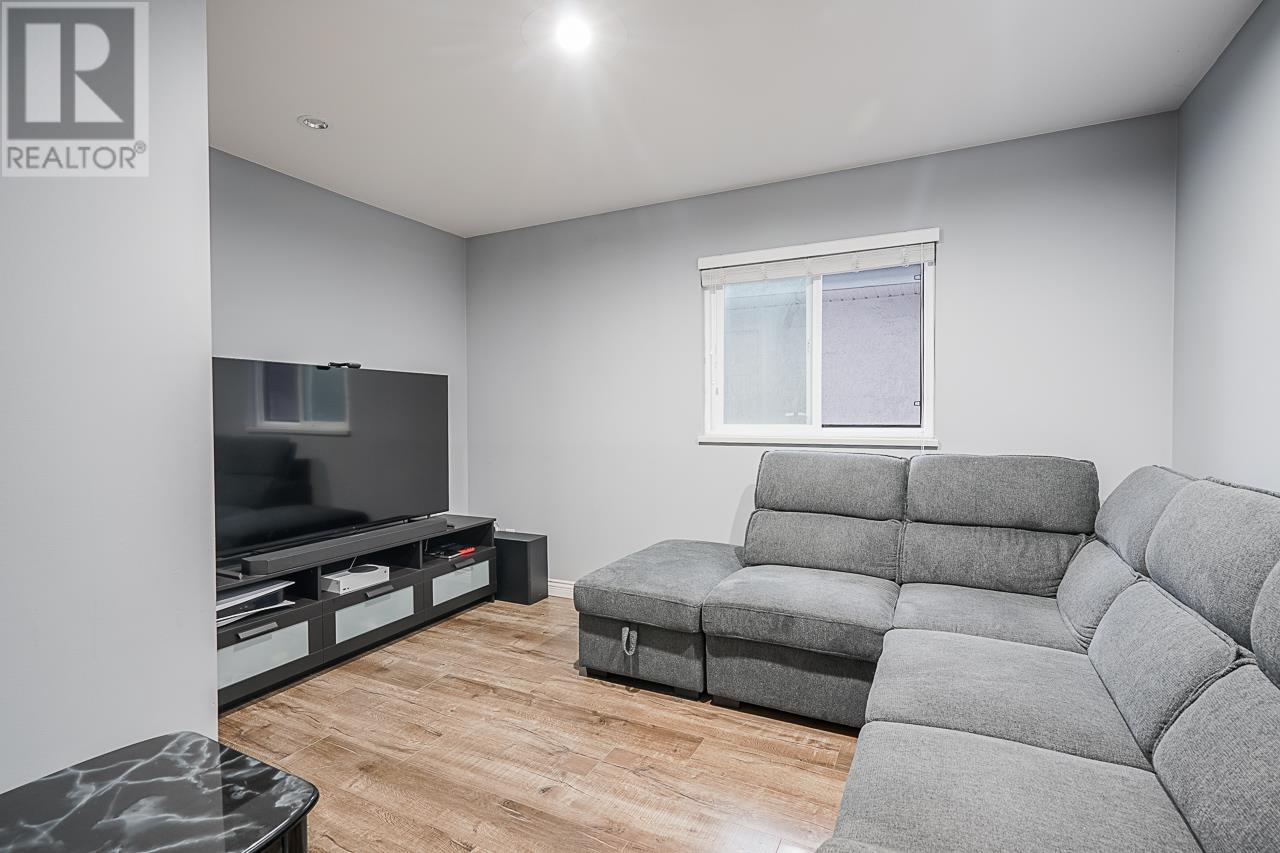 Listing Picture 16 of 35 : 5560 MCCOLL CRESCENT, Richmond / 烈治文 - 魯藝地產 Yvonne Lu Group - MLS Medallion Club Member