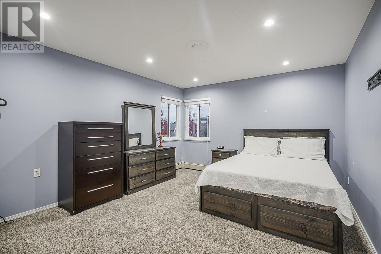 Listing Picture 26 of 35 : 5560 MCCOLL CRESCENT, Richmond / 烈治文 - 魯藝地產 Yvonne Lu Group - MLS Medallion Club Member