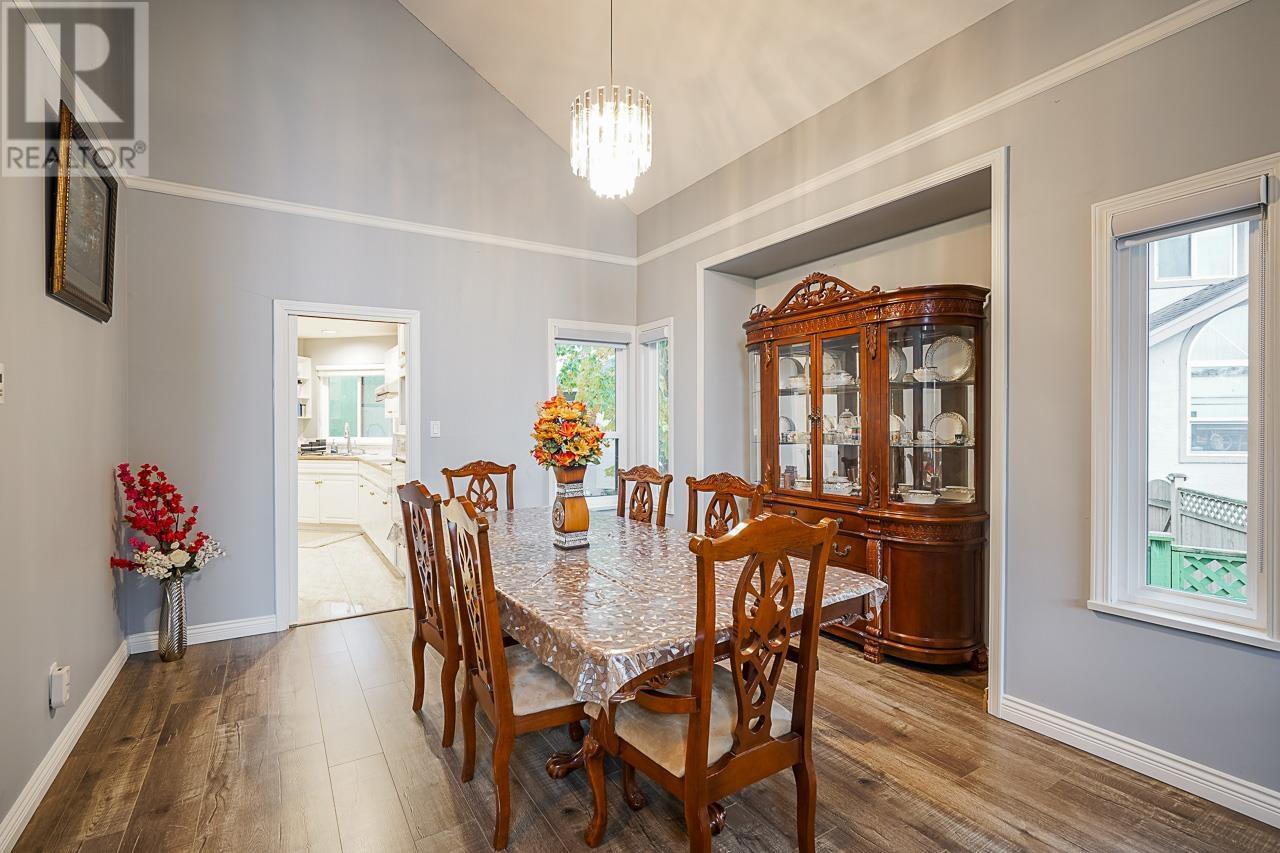 Listing Picture 4 of 35 : 5560 MCCOLL CRESCENT, Richmond / 烈治文 - 魯藝地產 Yvonne Lu Group - MLS Medallion Club Member