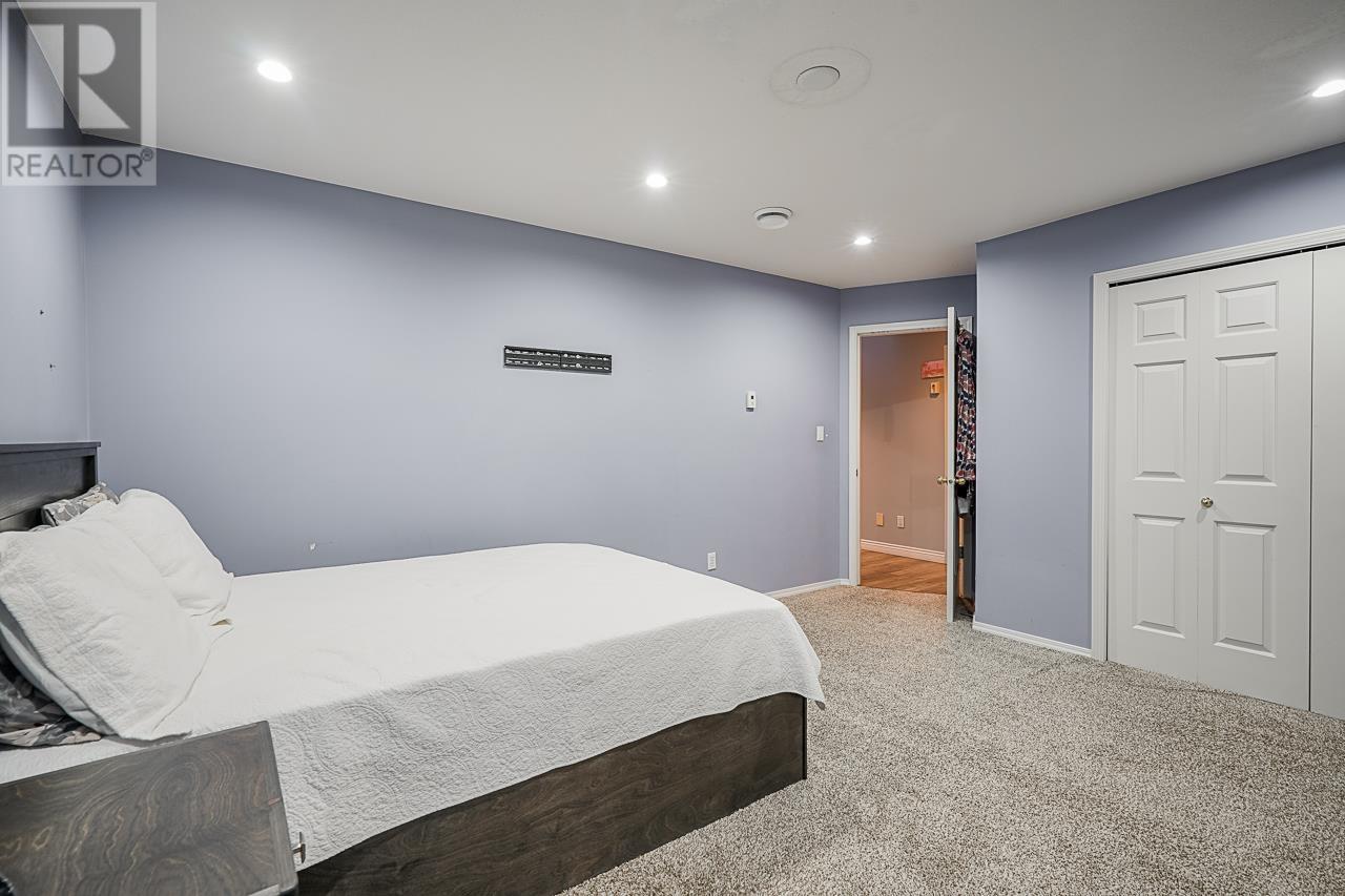 Listing Picture 27 of 35 : 5560 MCCOLL CRESCENT, Richmond / 烈治文 - 魯藝地產 Yvonne Lu Group - MLS Medallion Club Member