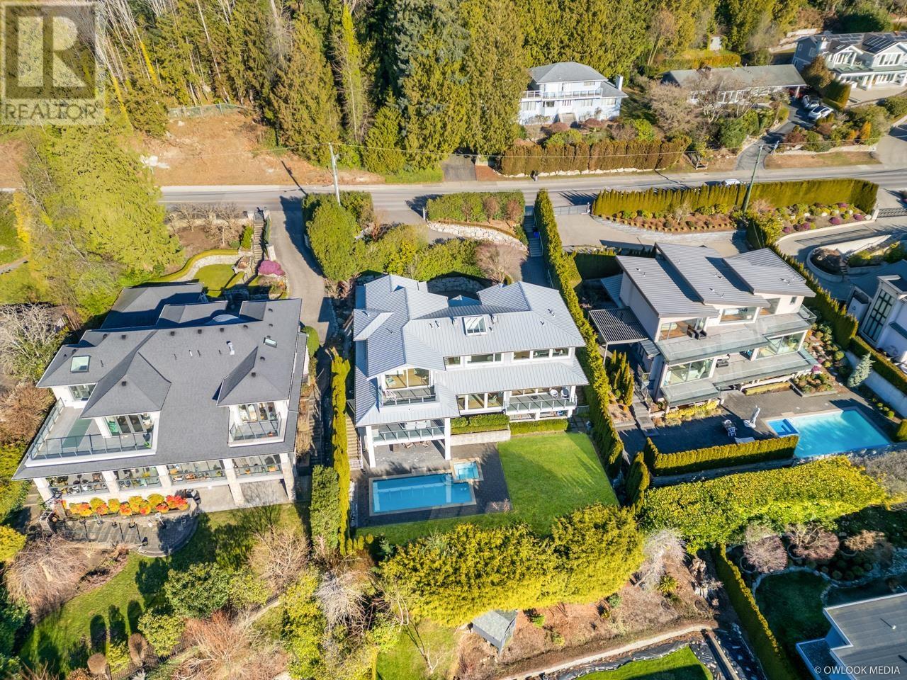 3326 Westmount Road, West Vancouver, British Columbia  V7V 3G6 - Photo 3 - R2959537