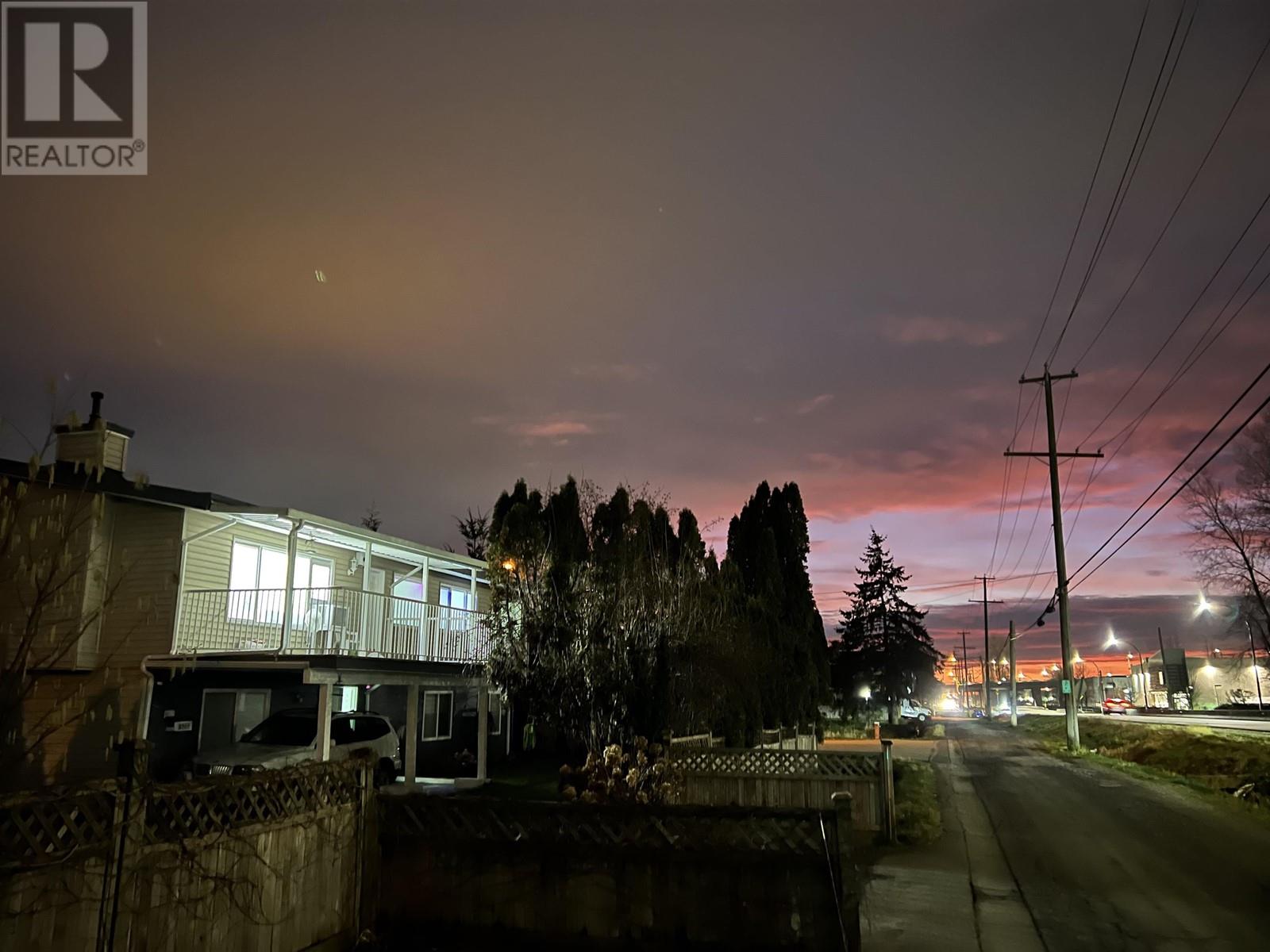 520 Boyd Street, New Westminster, British Columbia  V3M 5G5 - Photo 2 - R2959643