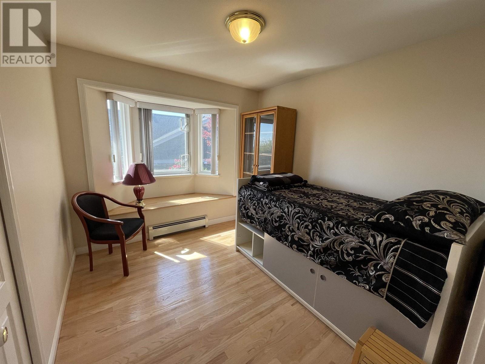 7933 Mcgregor Avenue, Burnaby, British Columbia  V5J 4H4 - Photo 6 - R2956626