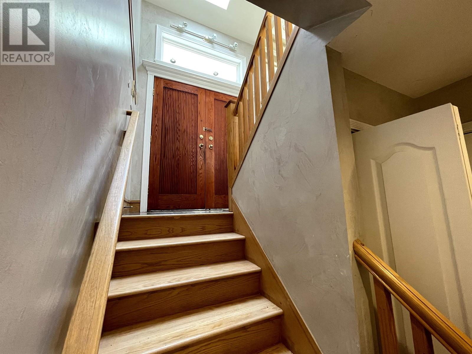 7933 Mcgregor Avenue, Burnaby, British Columbia  V5J 4H4 - Photo 9 - R2956626