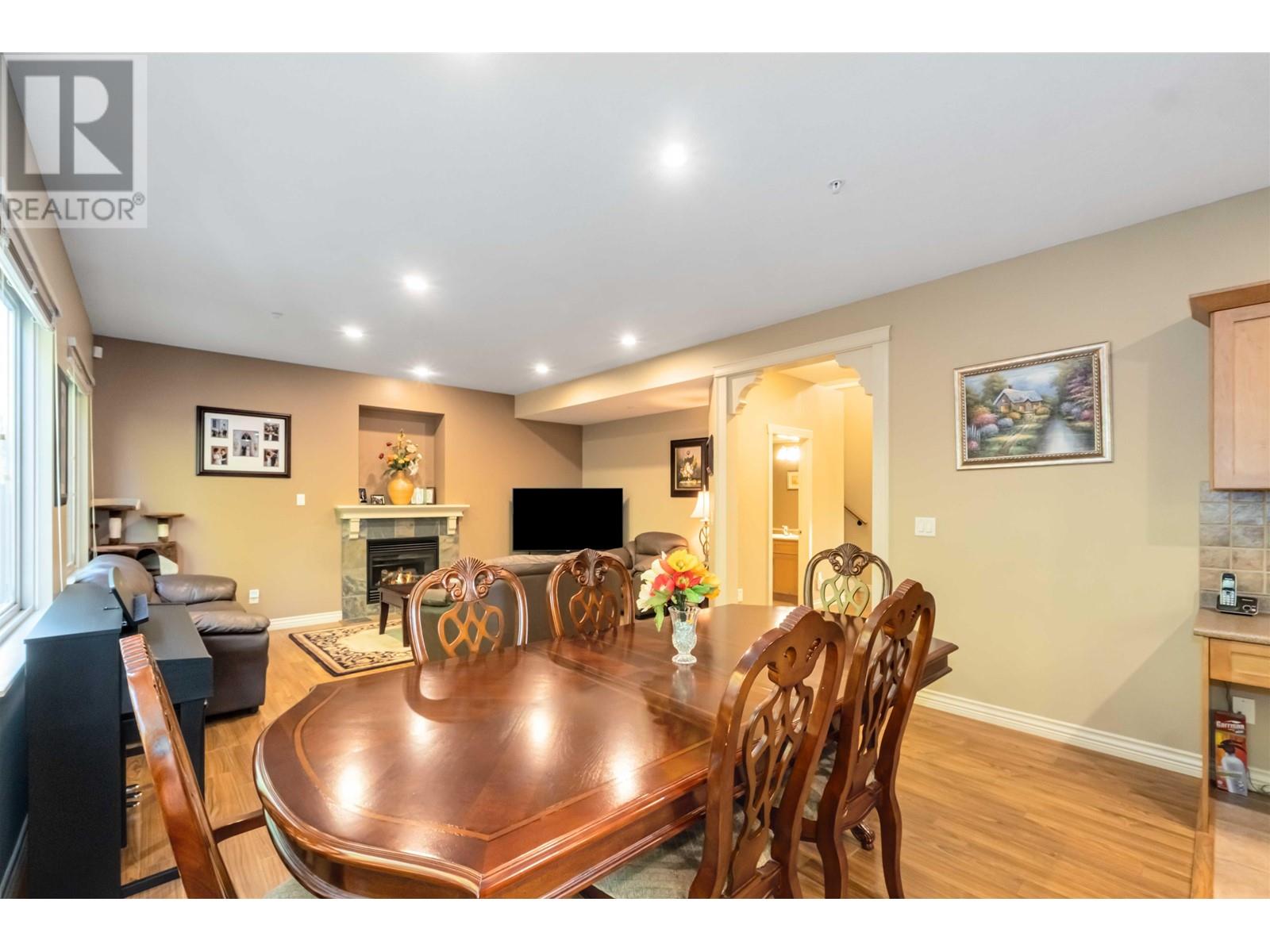 12168 Mcmyn Avenue, Pitt Meadows, British Columbia  V3Y 2S4 - Photo 13 - R2959749