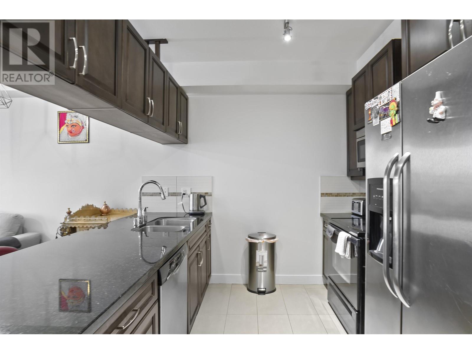 102 11935 Burnett Street, Maple Ridge, British Columbia  V2X 9A9 - Photo 5 - R2959009