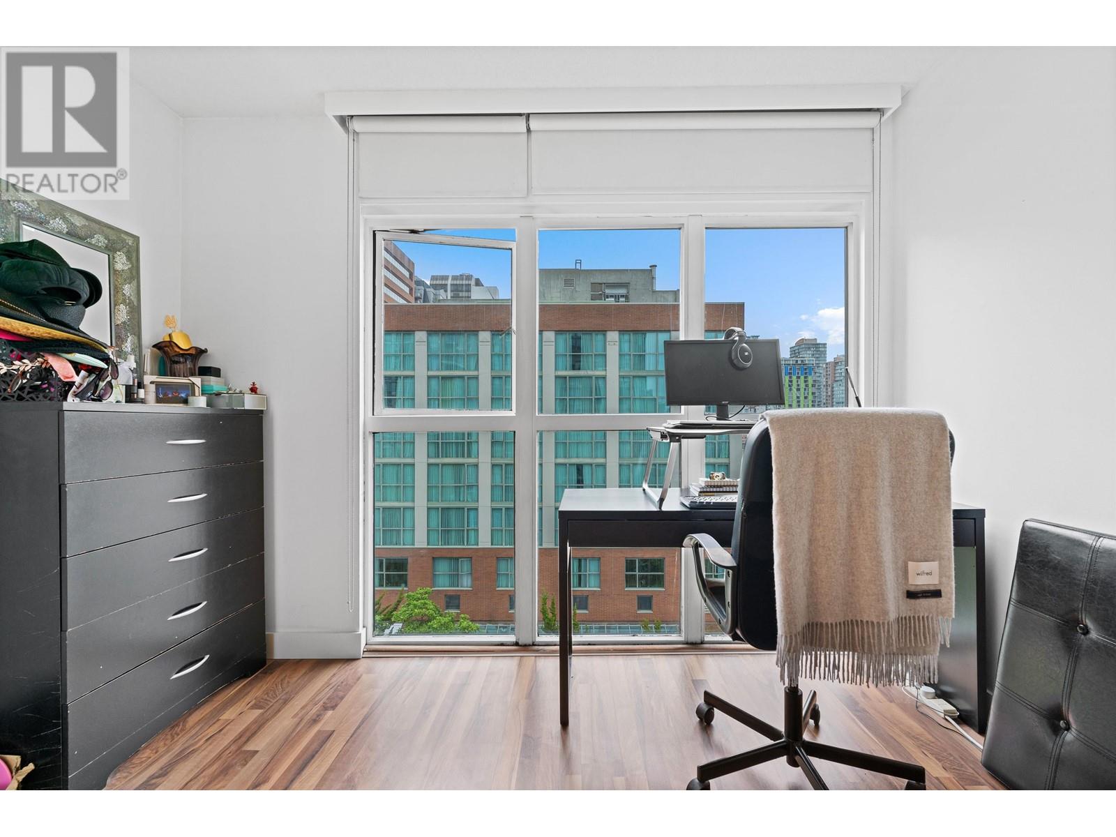 Listing Picture 26 of 38 : 607 1188 HOWE STREET, Vancouver / 溫哥華 - 魯藝地產 Yvonne Lu Group - MLS Medallion Club Member