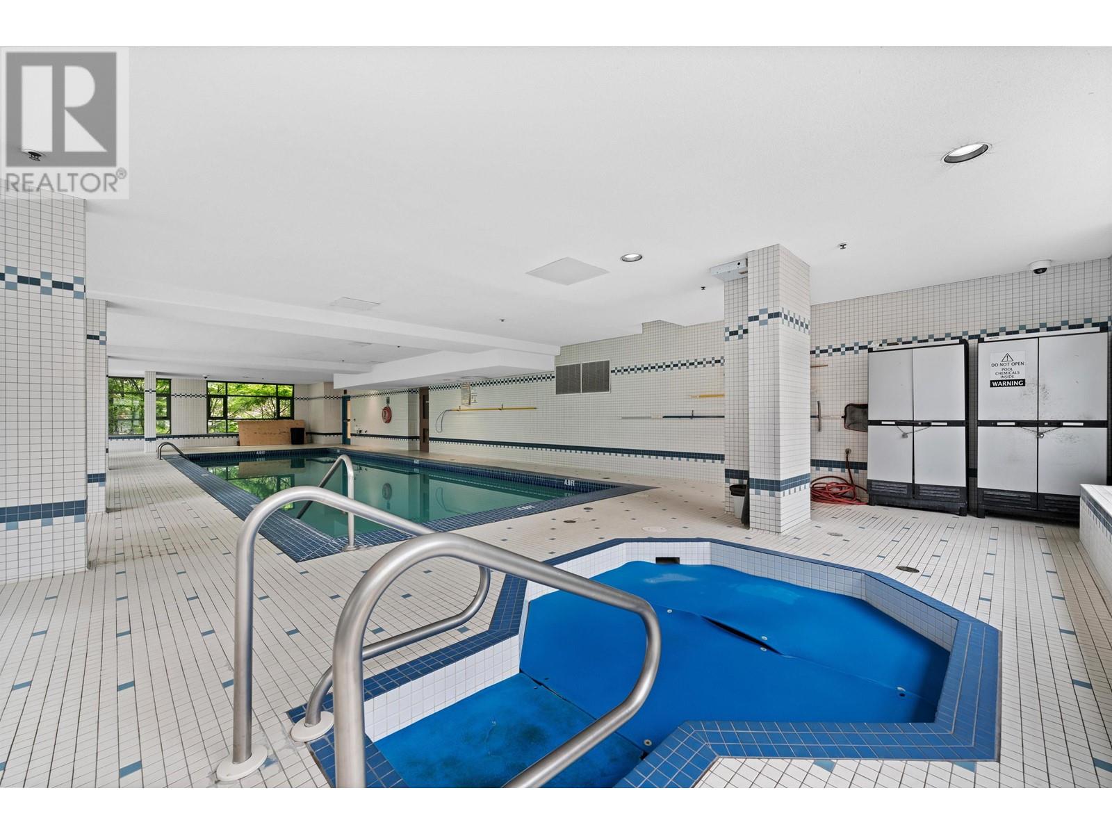 Listing Picture 32 of 38 : 607 1188 HOWE STREET, Vancouver / 溫哥華 - 魯藝地產 Yvonne Lu Group - MLS Medallion Club Member