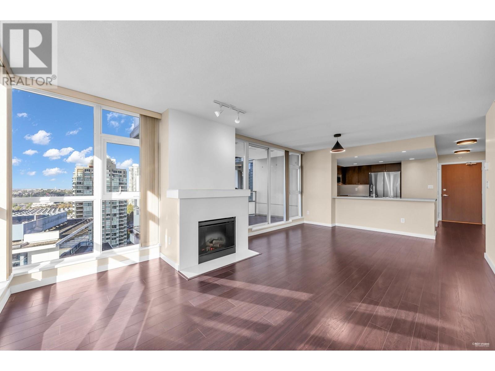 Listing Picture 5 of 24 : 2005 4400 BUCHANAN STREET, Burnaby / 本拿比 - 魯藝地產 Yvonne Lu Group - MLS Medallion Club Member