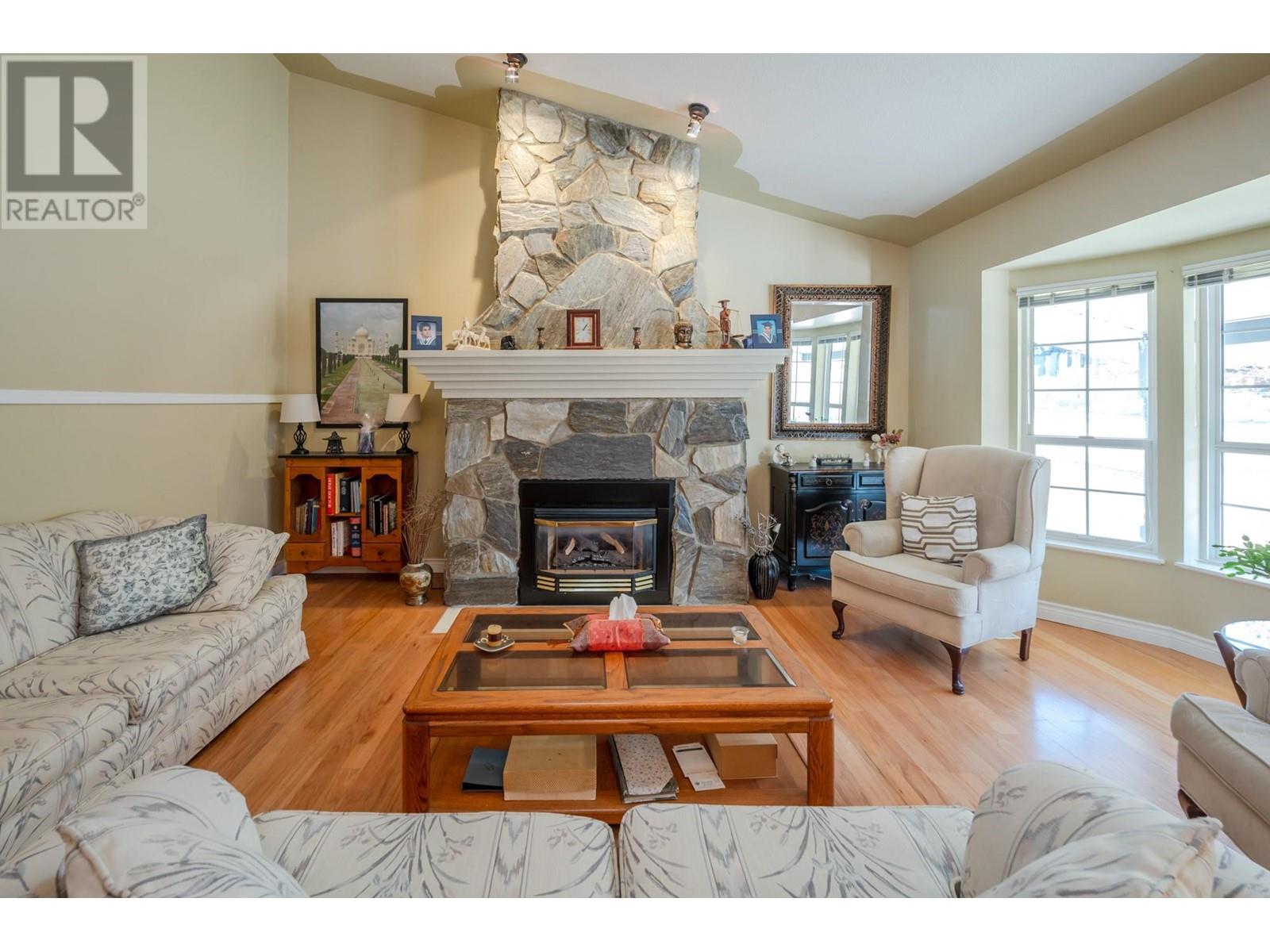 Property at 621 Wiltse Boulevard image 1