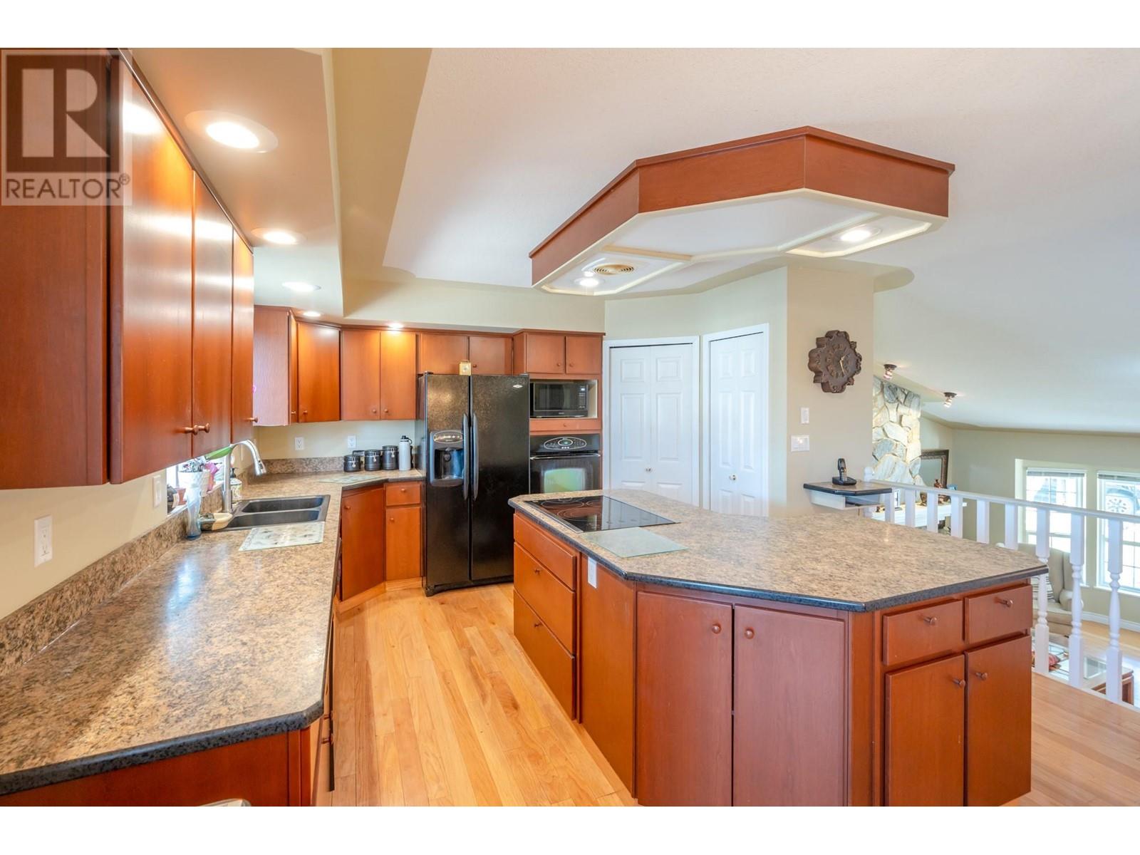 Property at 621 Wiltse Boulevard image 4