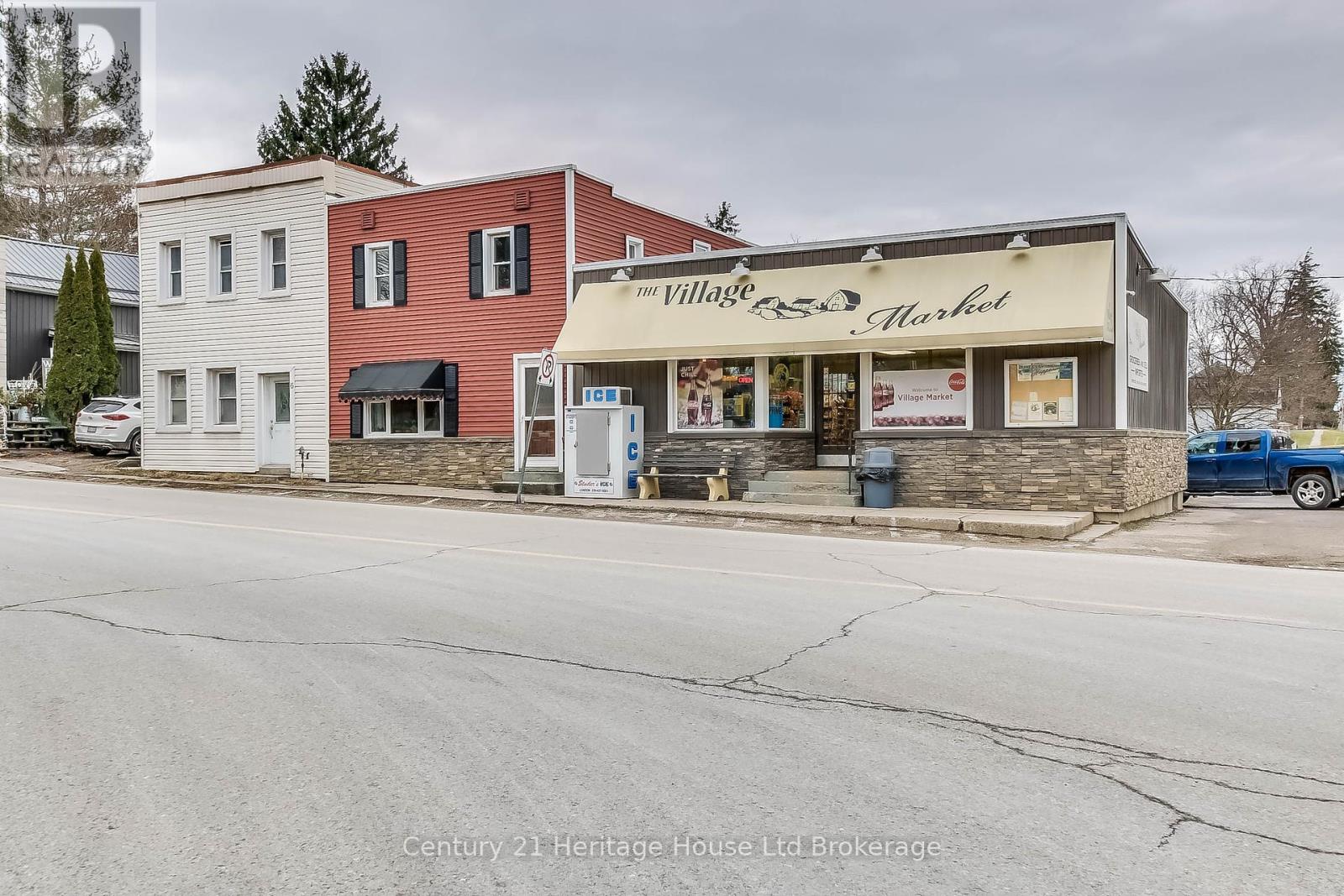 2 CHURCH STREET, Norwich, Ontario