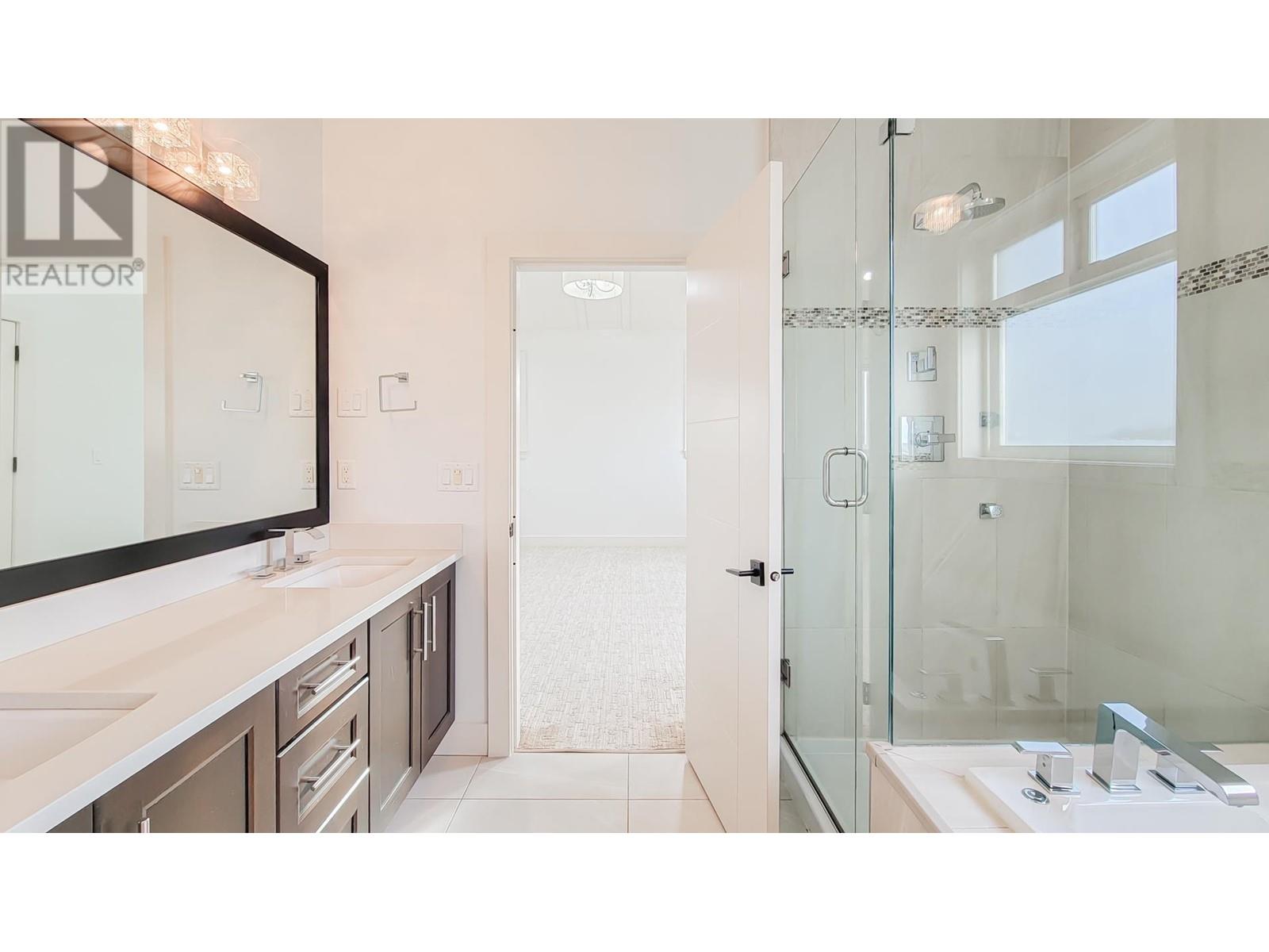 1395 Trafalgar Street, Coquitlam, British Columbia  V3E 0H5 - Photo 12 - R2959804