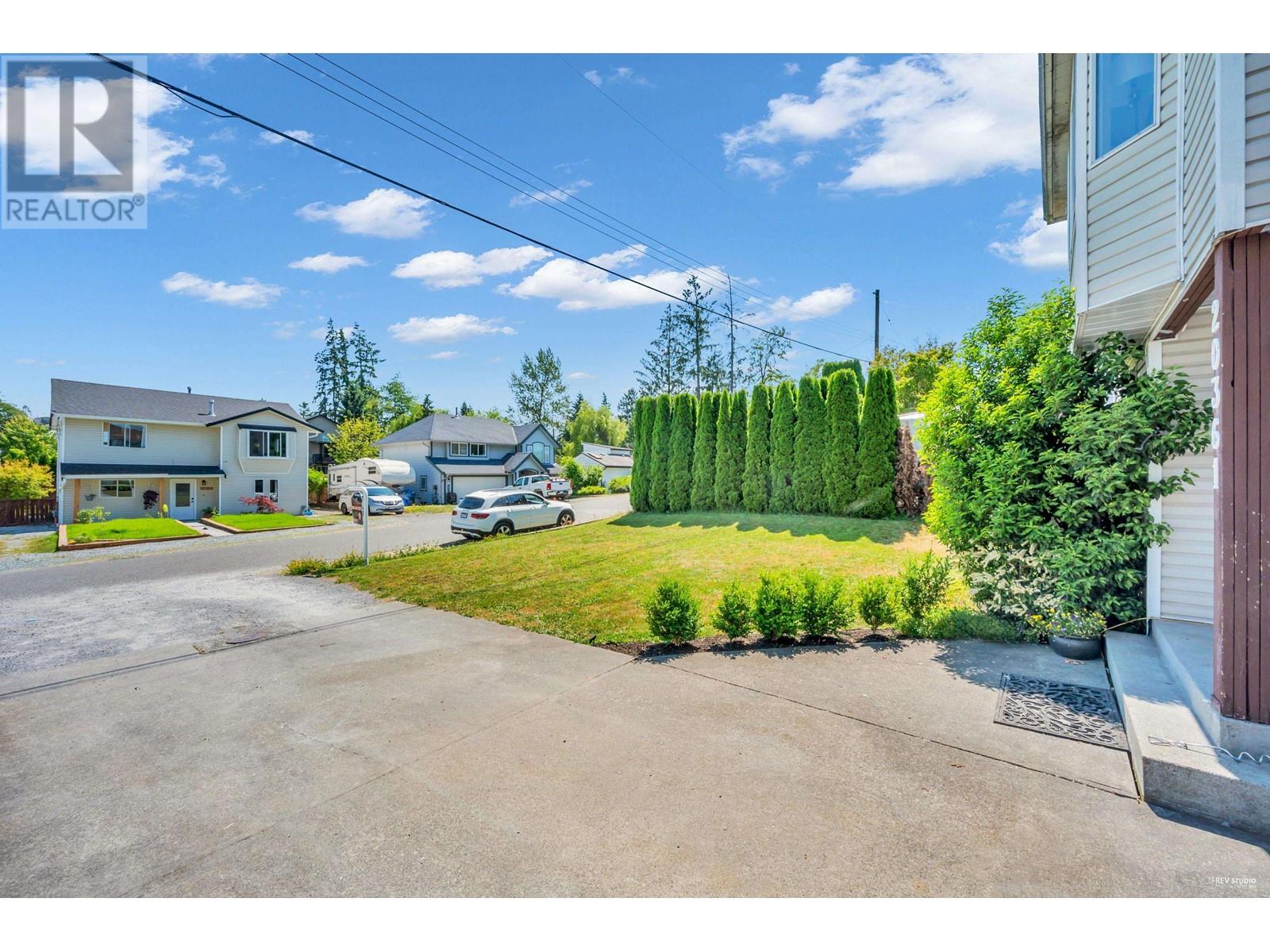 20361 Ospring Street, Maple Ridge, British Columbia  V2X 1K7 - Photo 3 - R2959806