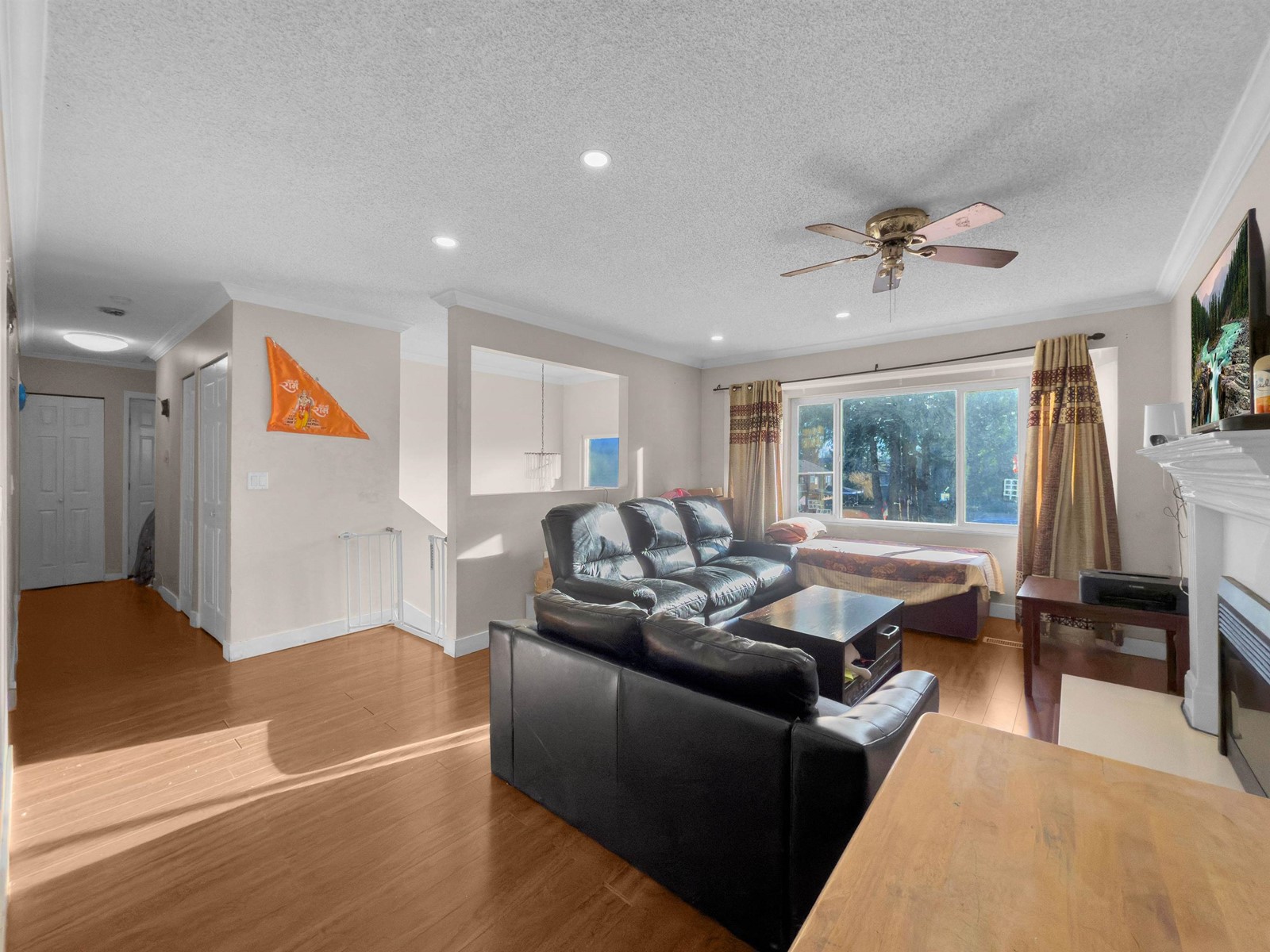 Property at 13971 89 AVENUE image 4