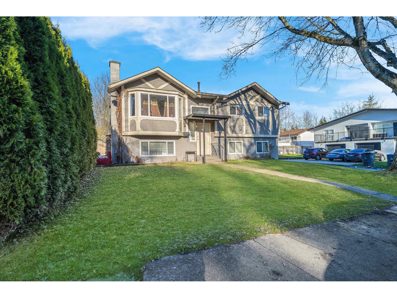 Property at 13971 89 AVENUE image 2