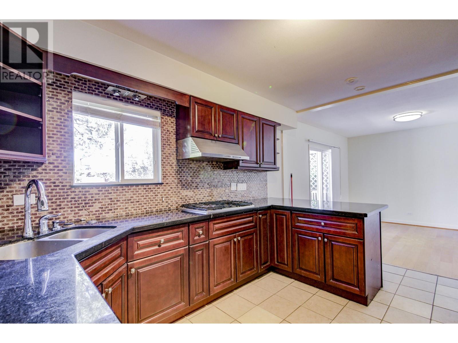 Property at 4679 13TH AVENUE image 4
