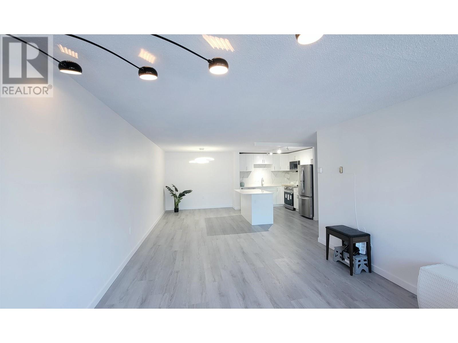 802 6631 Minoru Boulevard, Richmond, British Columbia  V6Y 1Z1 - Photo 6 - R2959083