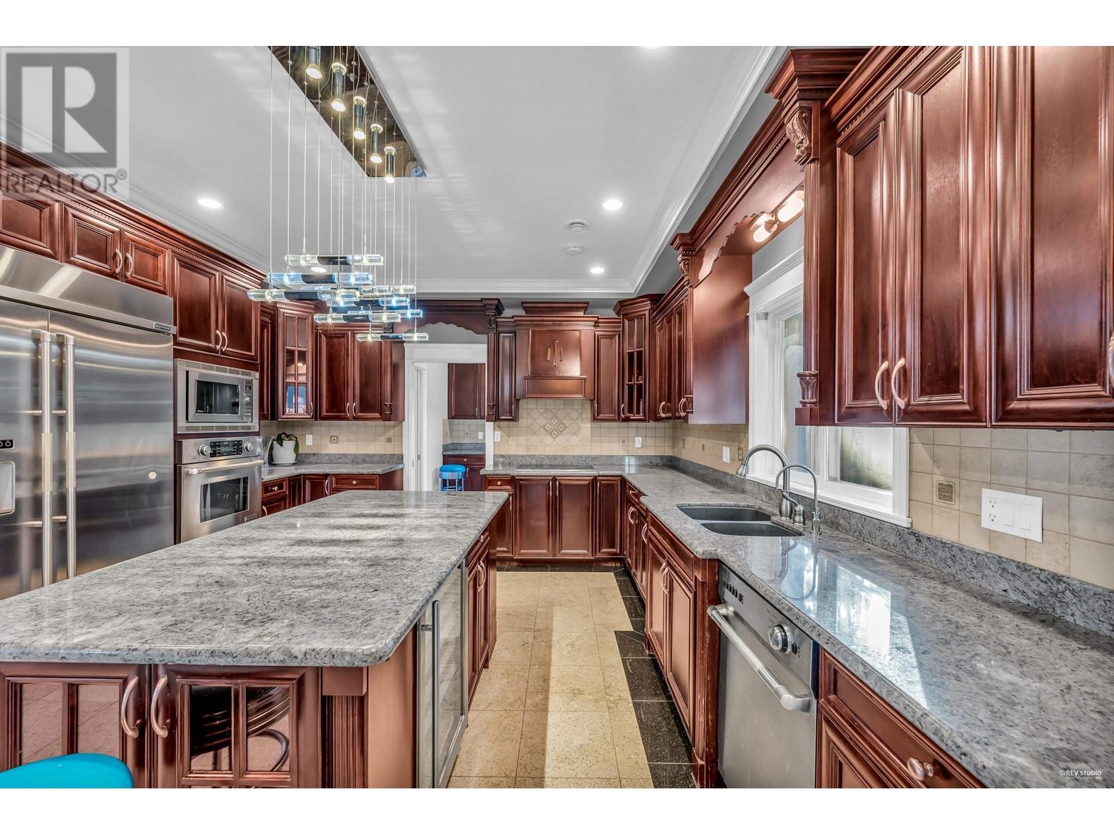 Listing Picture 17 of 25 : 7971 GABRIOLA GATE, Richmond / 烈治文 - 魯藝地產 Yvonne Lu Group - MLS Medallion Club Member