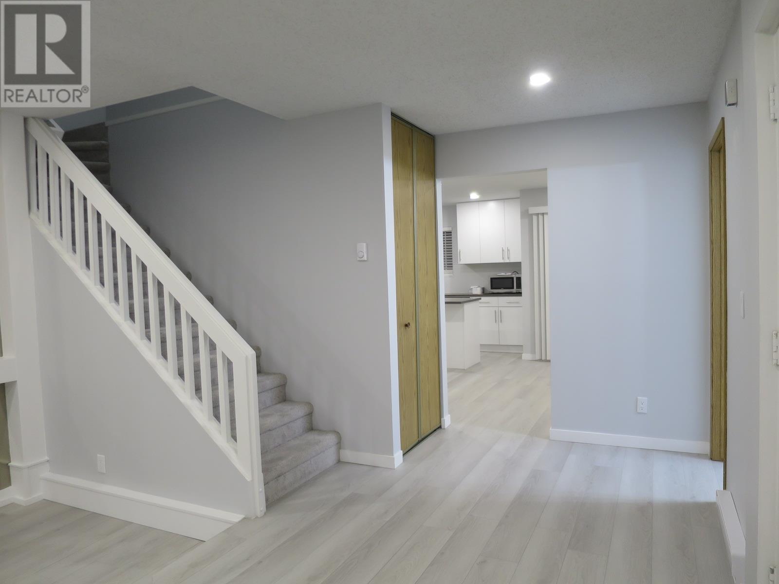 Listing Picture 5 of 32 : 17 6245 SHERIDAN ROAD, Richmond / 烈治文 - 魯藝地產 Yvonne Lu Group - MLS Medallion Club Member