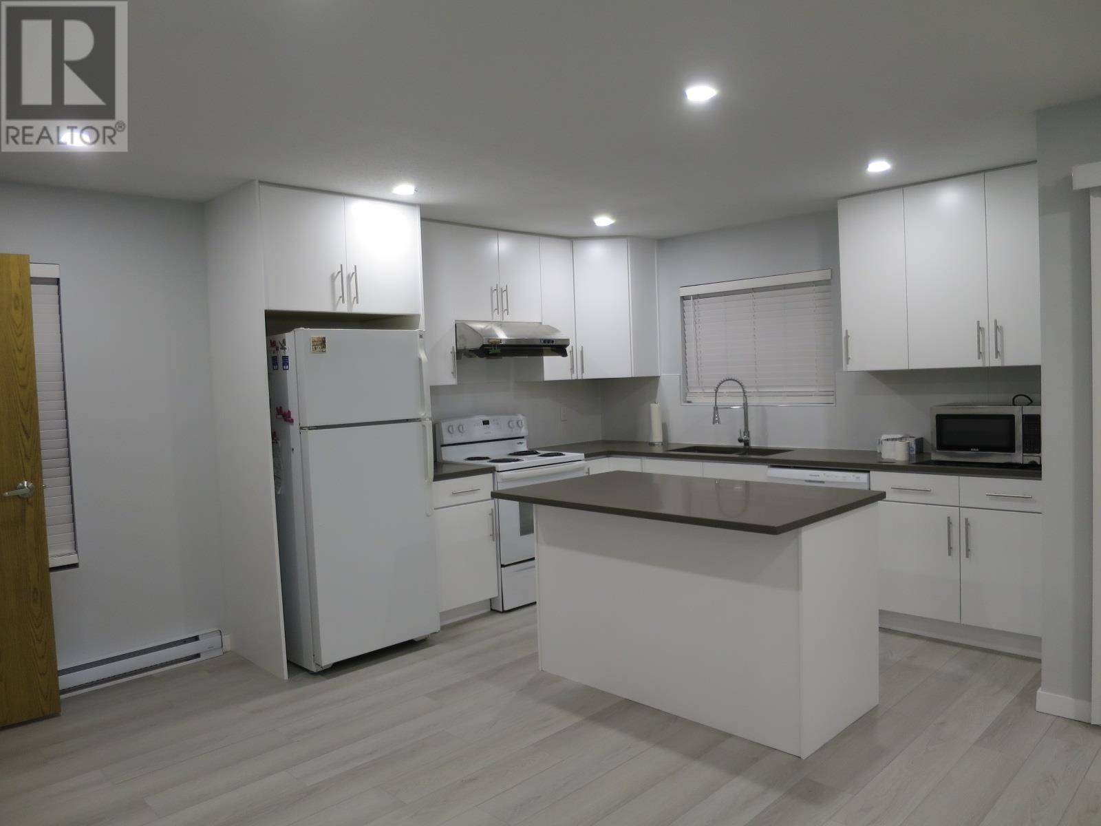 Listing Picture 8 of 32 : 17 6245 SHERIDAN ROAD, Richmond / 烈治文 - 魯藝地產 Yvonne Lu Group - MLS Medallion Club Member