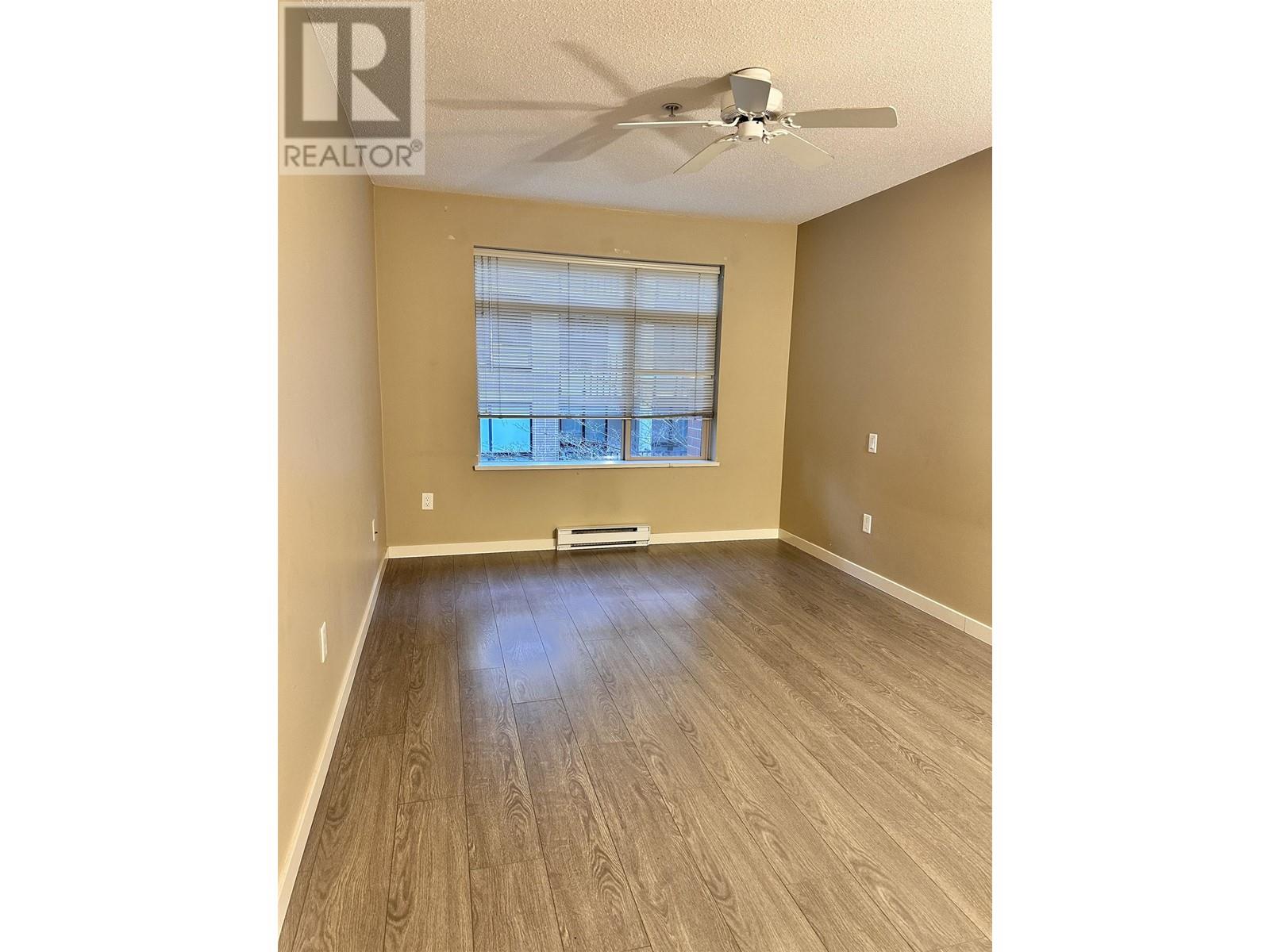 Listing Picture 5 of 11 : 227 9288 ODLIN ROAD, Richmond / 烈治文 - 魯藝地產 Yvonne Lu Group - MLS Medallion Club Member