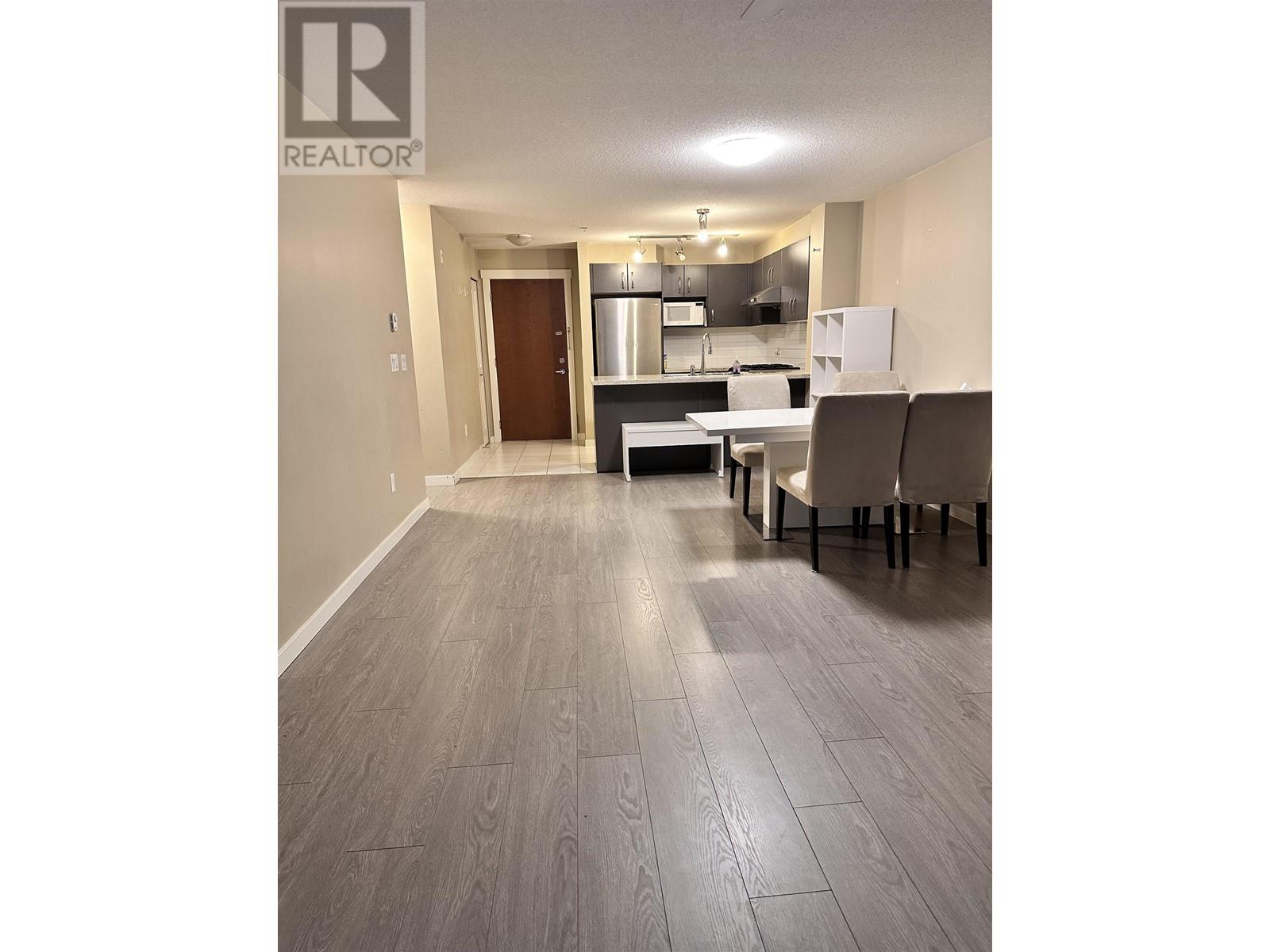 Listing Picture 4 of 11 : 227 9288 ODLIN ROAD, Richmond / 烈治文 - 魯藝地產 Yvonne Lu Group - MLS Medallion Club Member