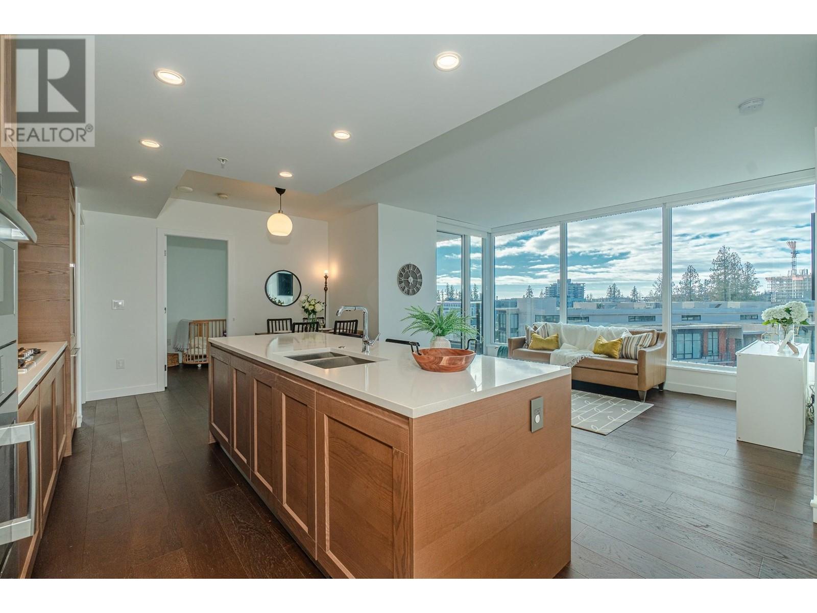 Listing Picture 2 of 22 : 609 5629 BIRNEY AVENUE, Vancouver / 溫哥華 - 魯藝地產 Yvonne Lu Group - MLS Medallion Club Member