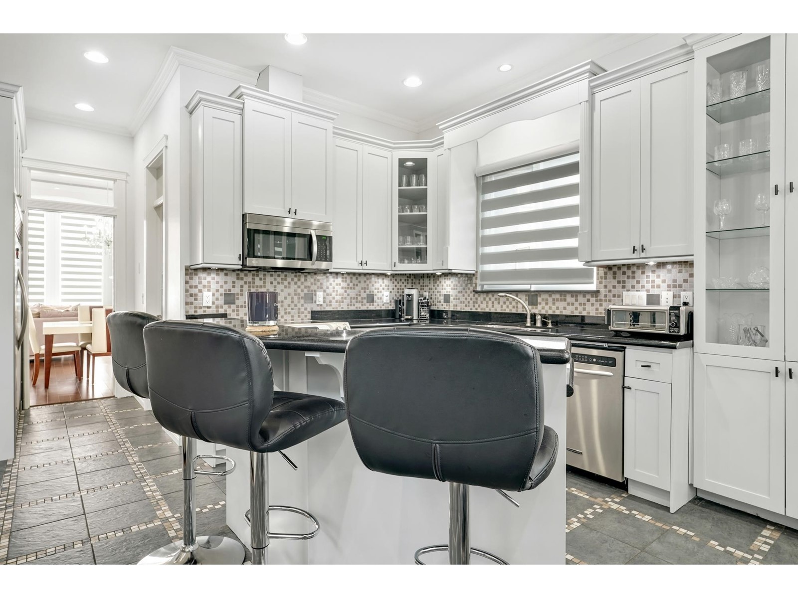 14867 76a Avenue, Surrey, British Columbia  V3S 1S3 - Photo 9 - R2959180