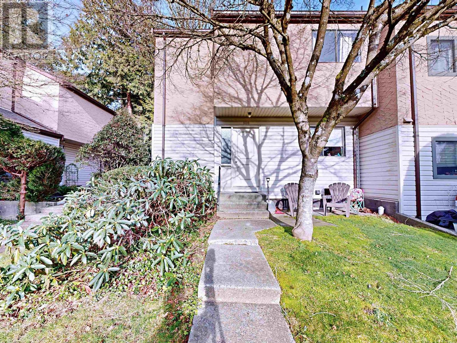 108 511 Gatensbury Street, Coquitlam, British Columbia  V3J 5E7 - Photo 2 - R2959812