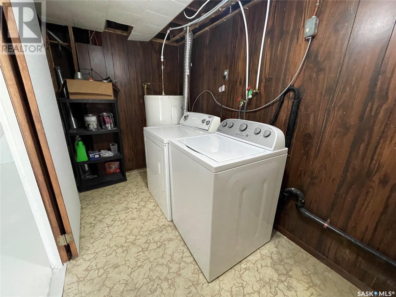 196 3rd Street W, Pierceland, Saskatchewan  S0M 2K0 - Photo 15 - SK987634